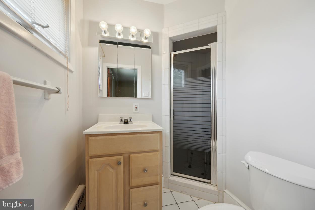 CEDAR HOLLOW - Residential