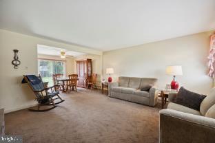 CEDAR HOLLOW - Residential