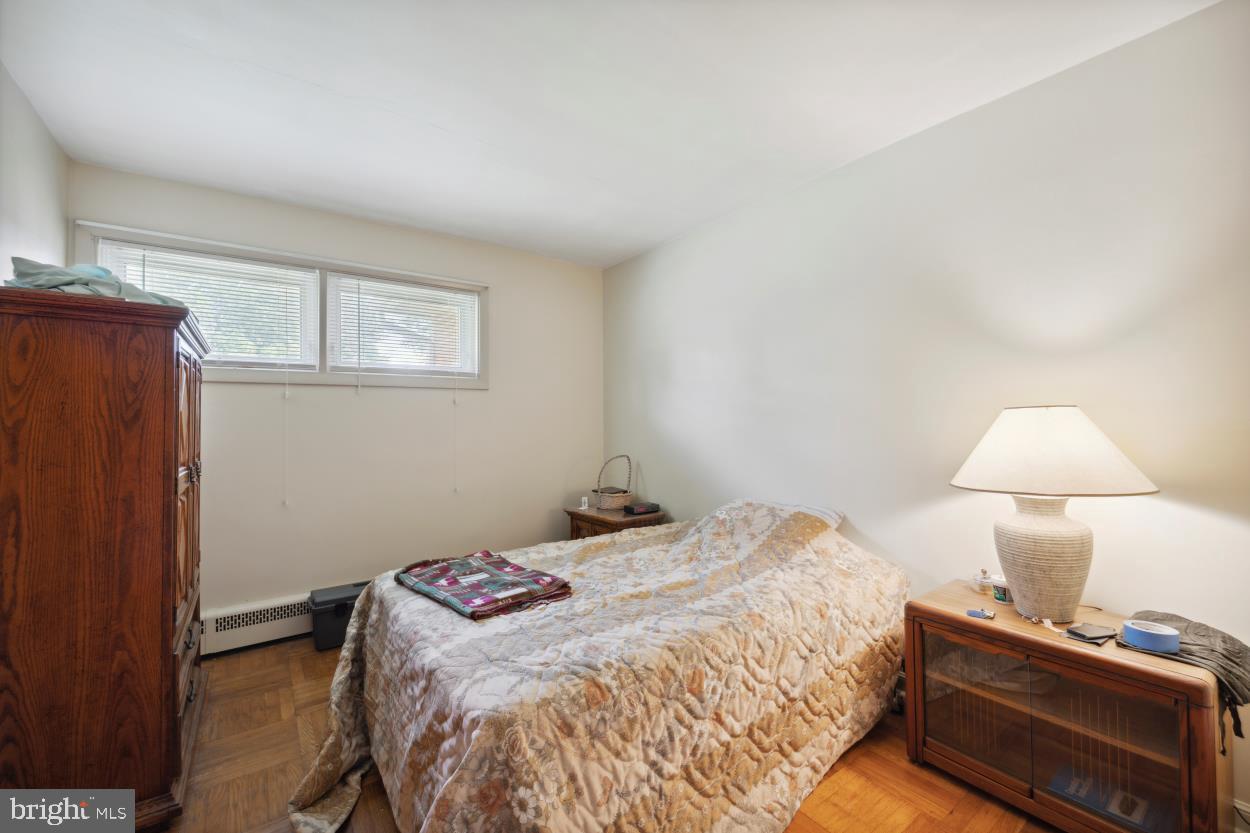 CEDAR HOLLOW - Residential