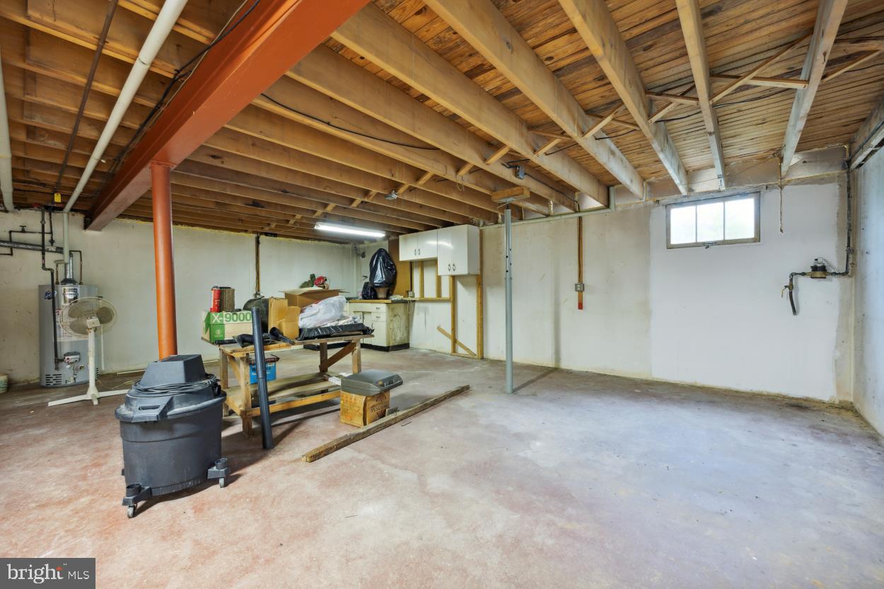 CEDAR HOLLOW - Residential