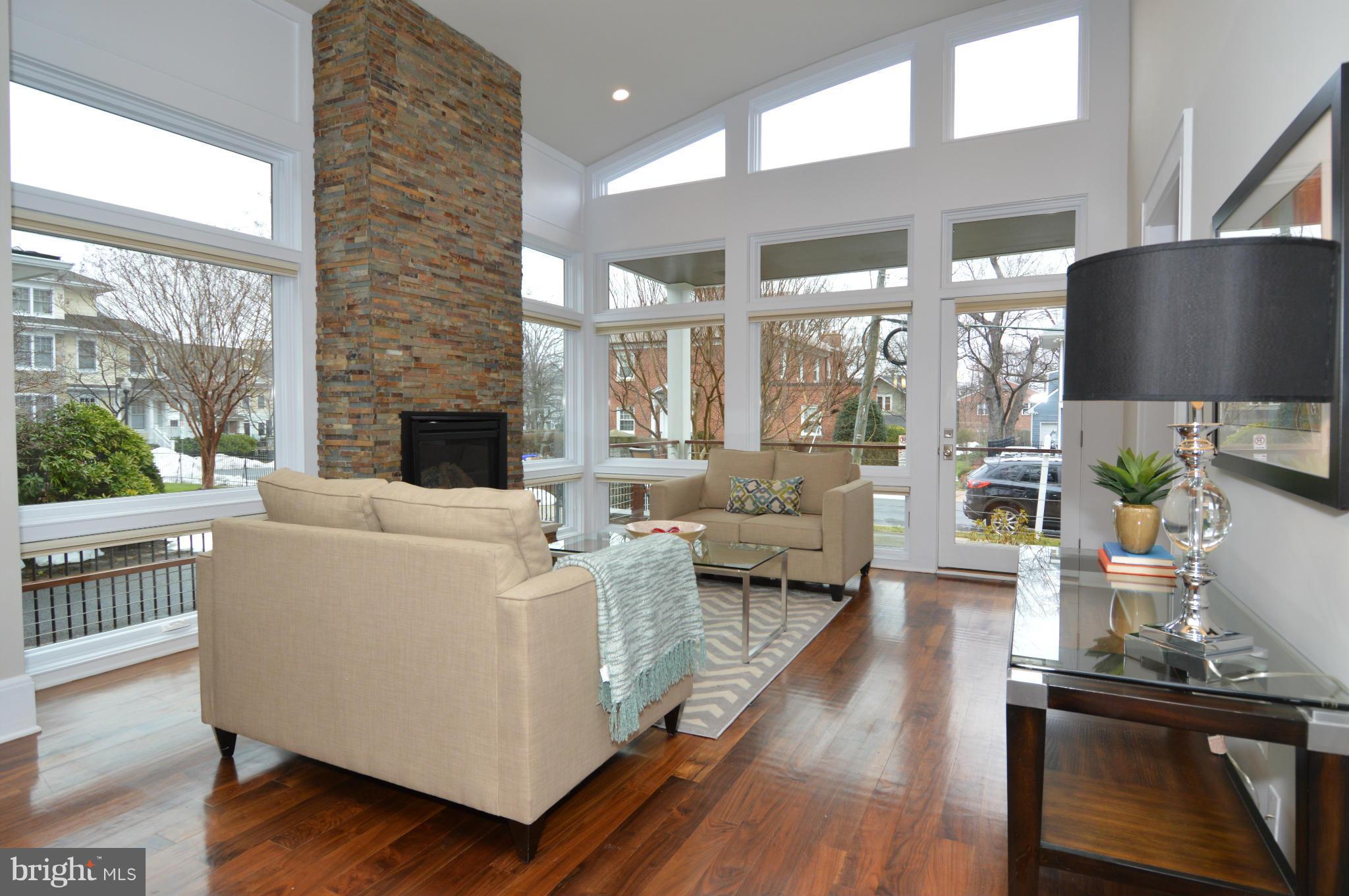 LYON PARK - Residential