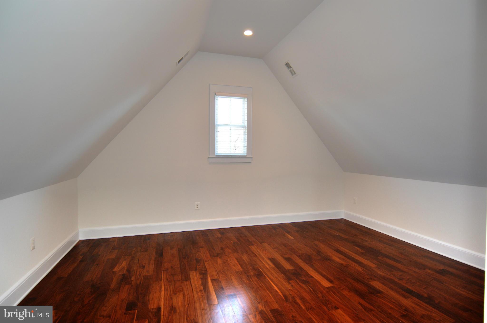 LYON PARK - Residential