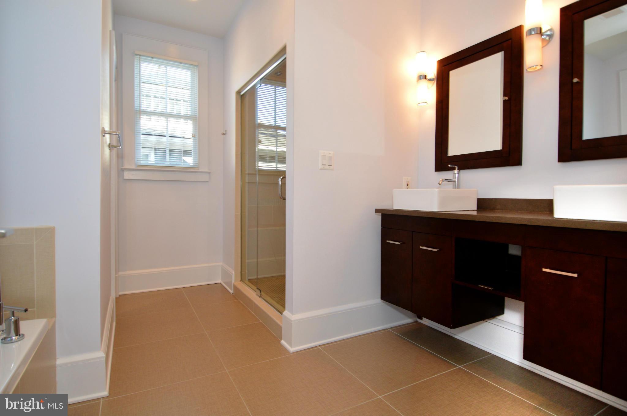 LYON PARK - Residential