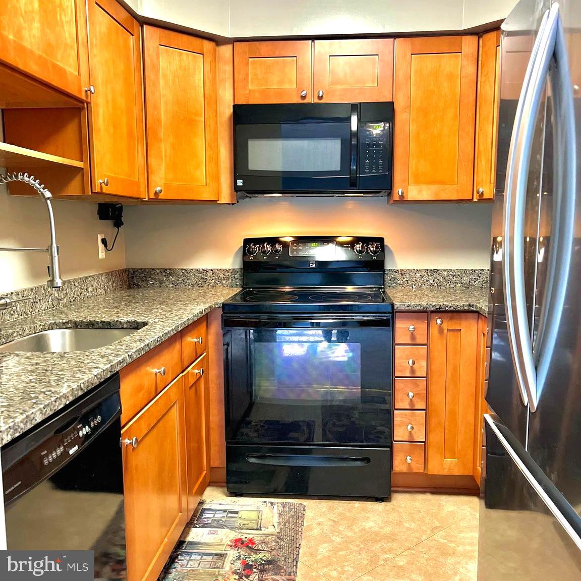 THE PINES - Residential