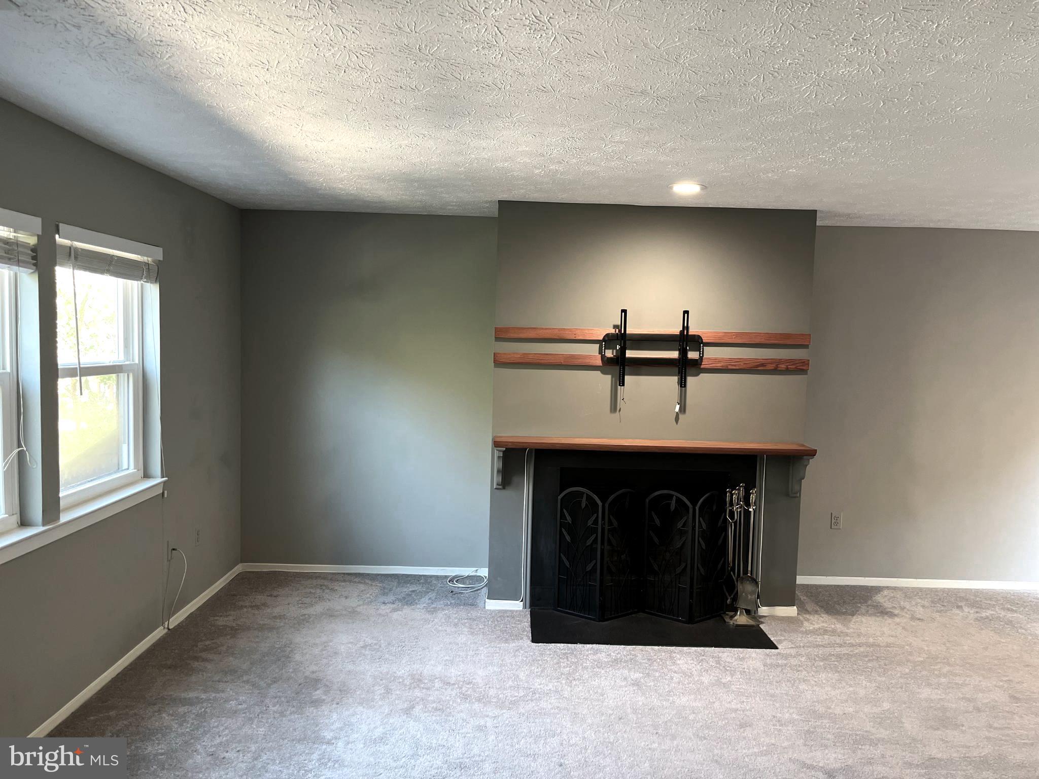 THE PINES - Residential