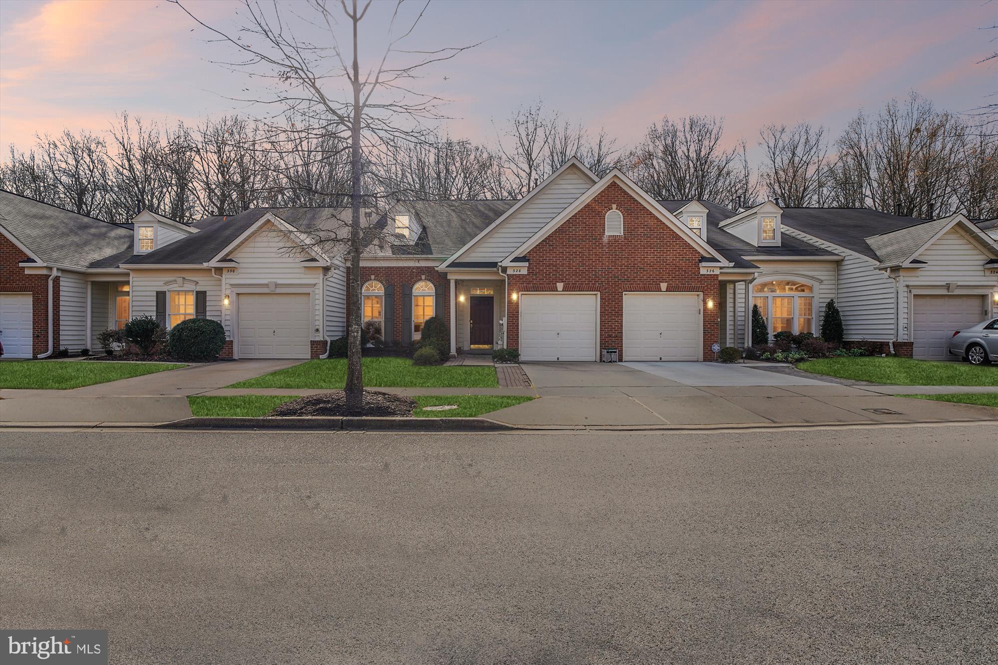 SOUTH RIVER COLONY - Residential