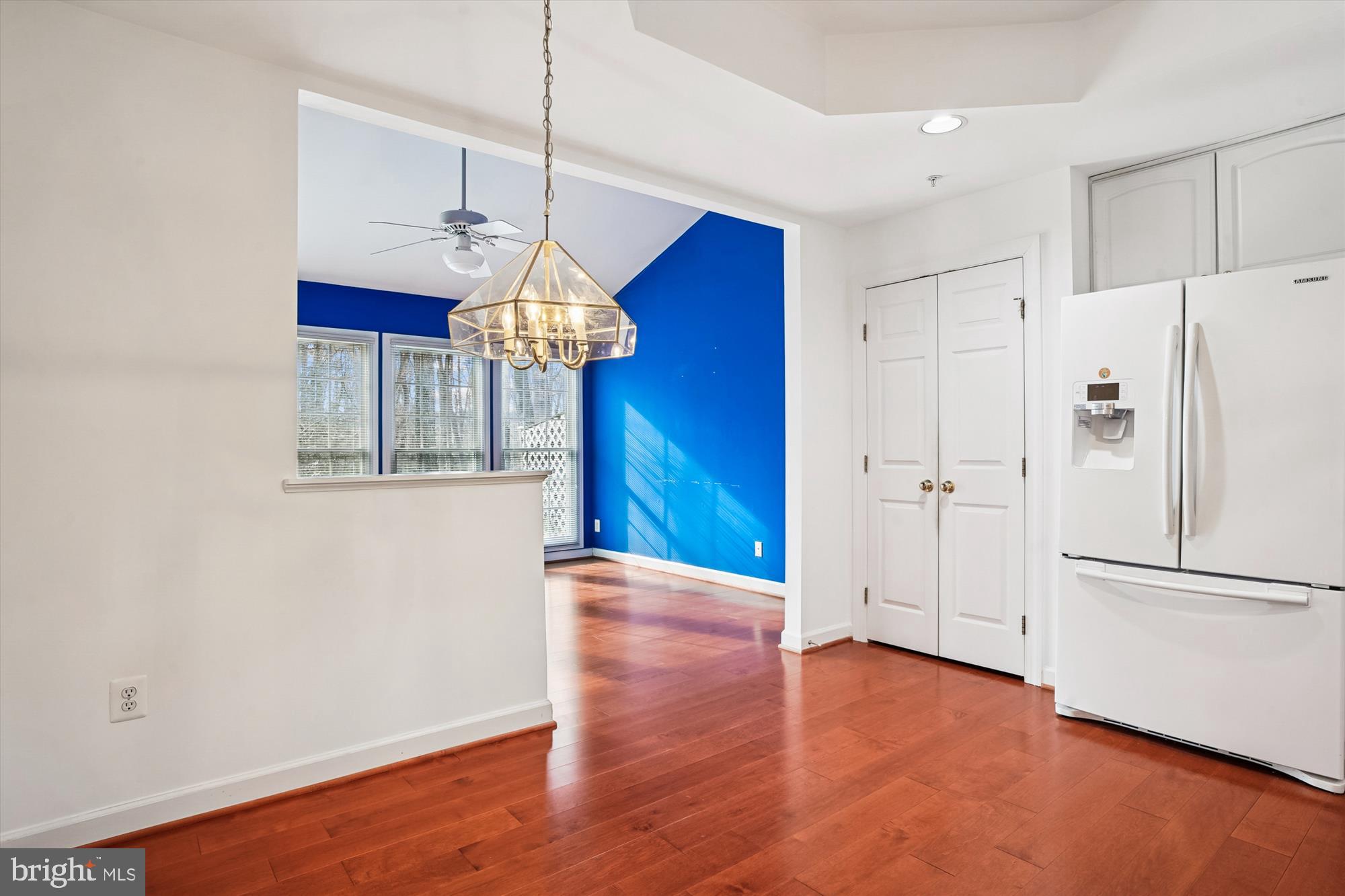 SOUTH RIVER COLONY - Residential