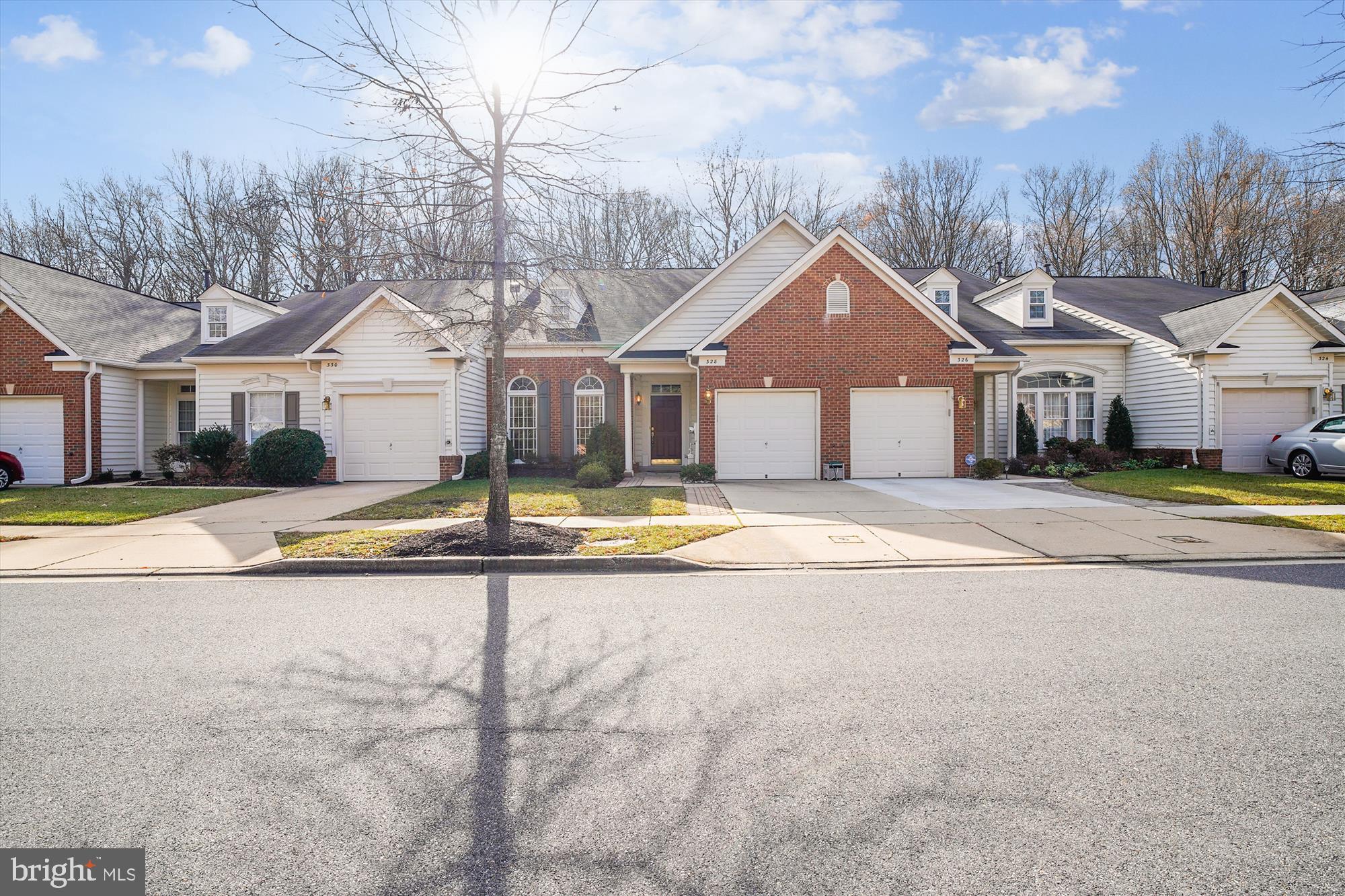 SOUTH RIVER COLONY - Residential