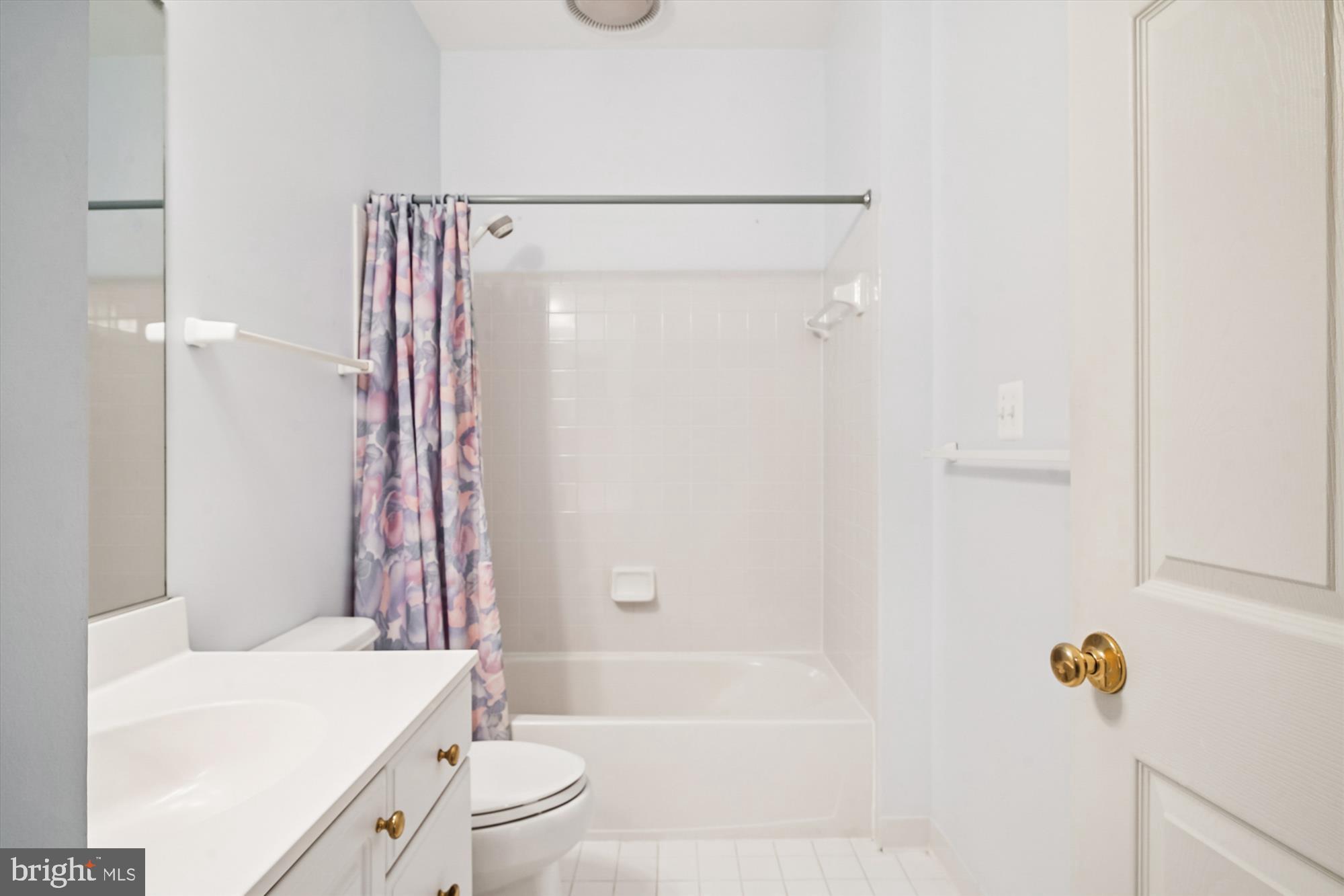 SOUTH RIVER COLONY - Residential