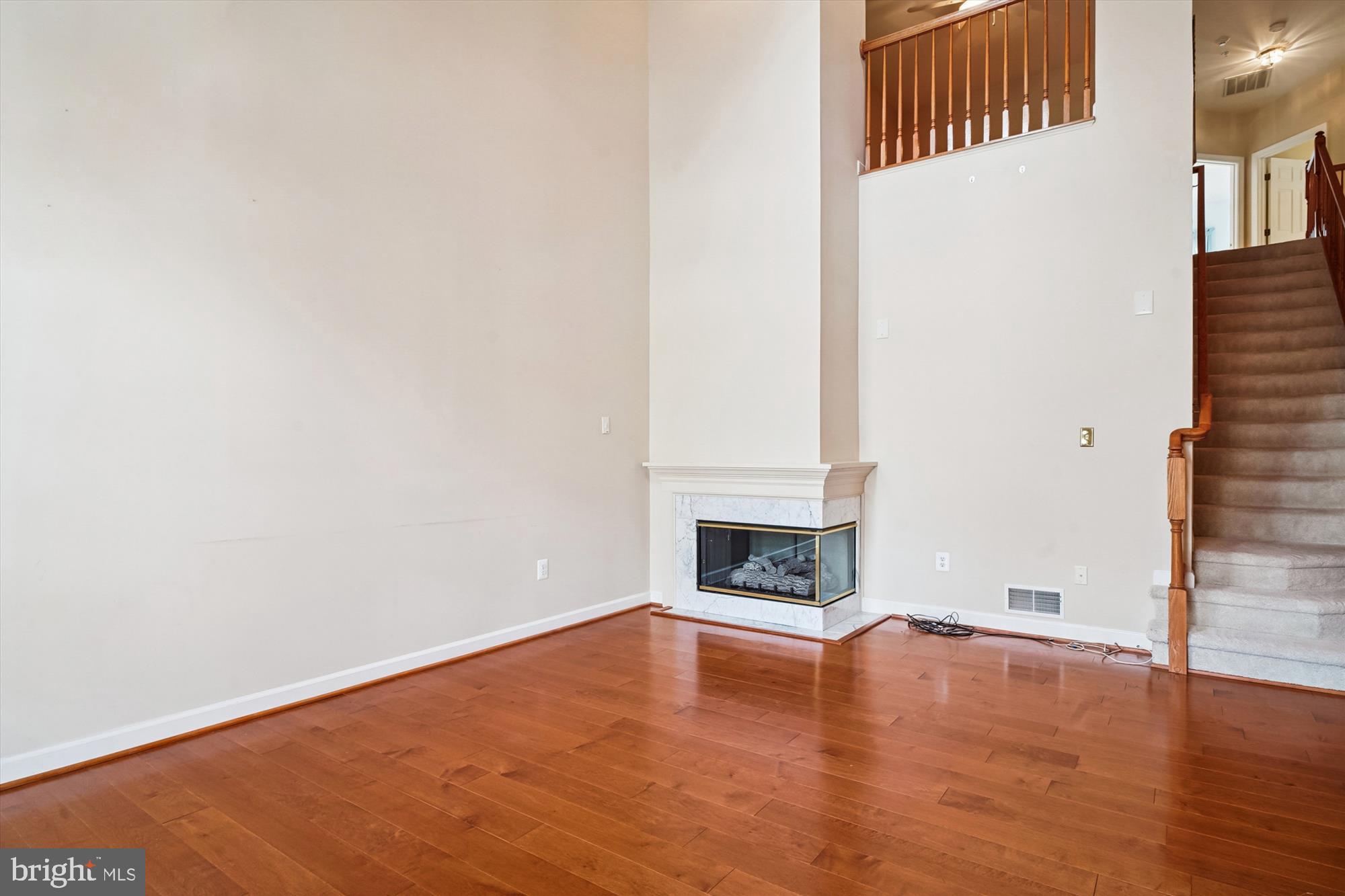 SOUTH RIVER COLONY - Residential