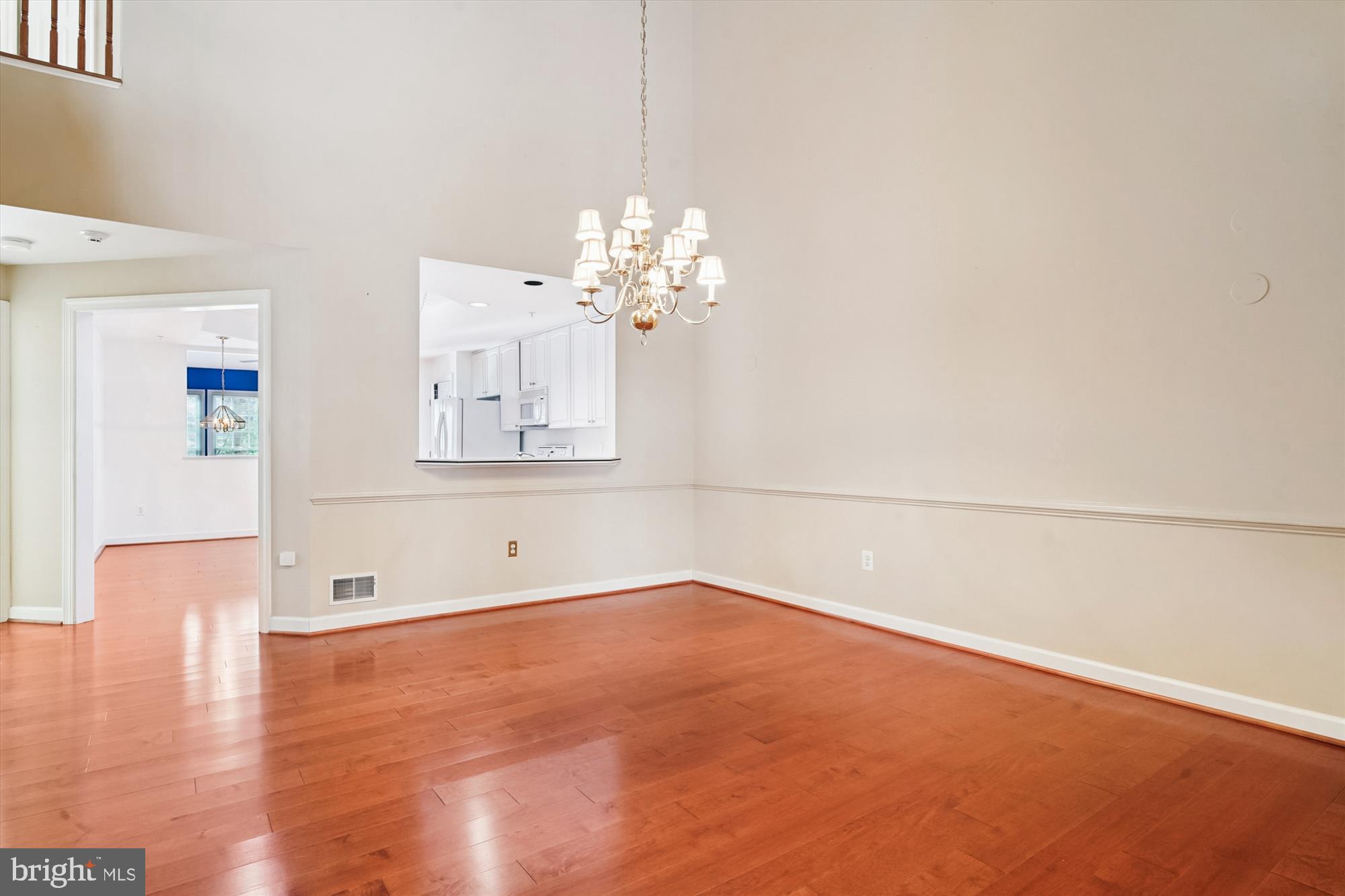 SOUTH RIVER COLONY - Residential