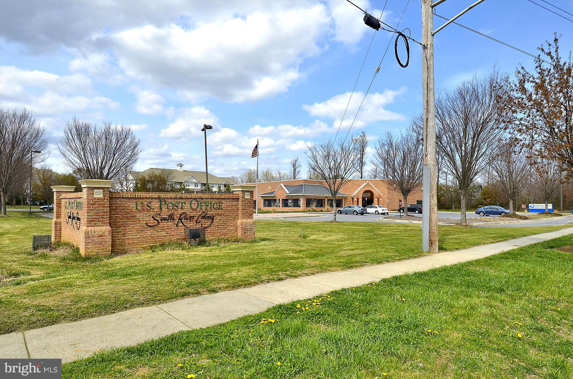 SOUTH RIVER COLONY - Residential