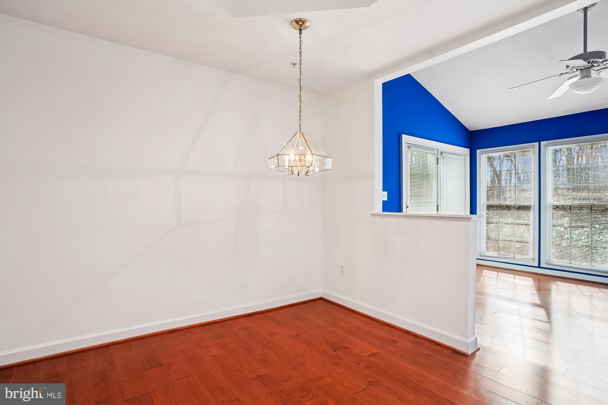 SOUTH RIVER COLONY - Residential