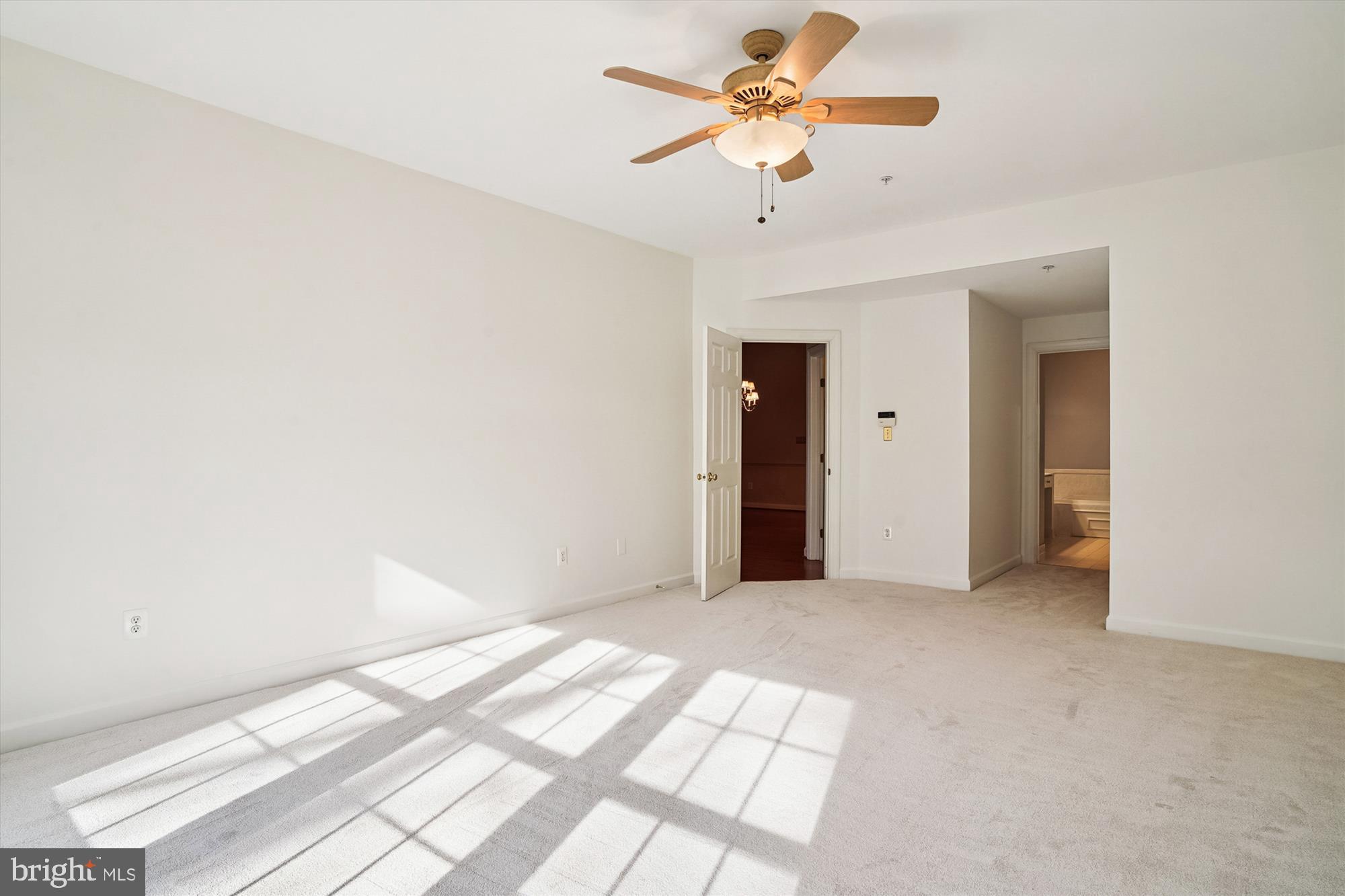 SOUTH RIVER COLONY - Residential