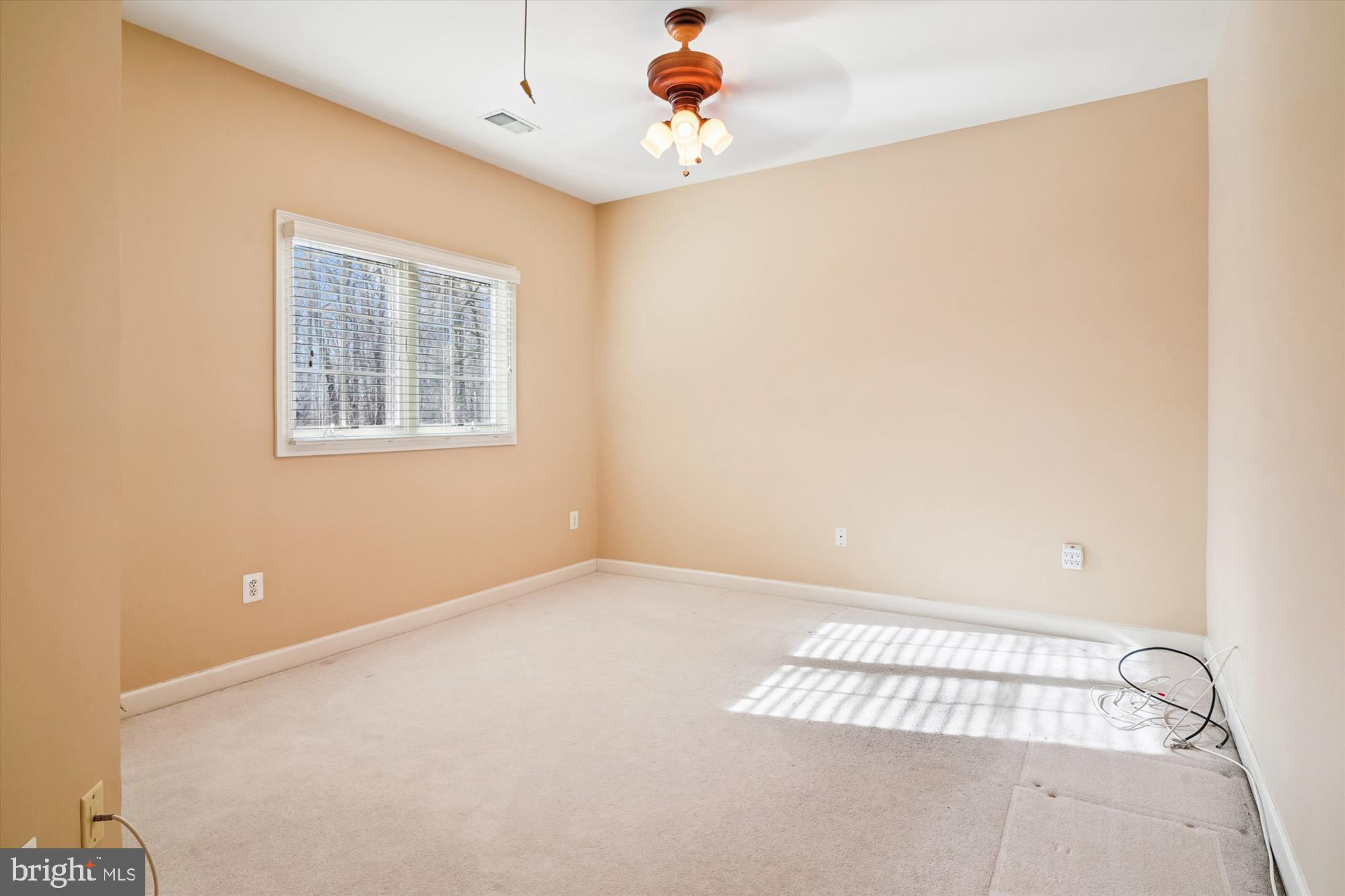 SOUTH RIVER COLONY - Residential