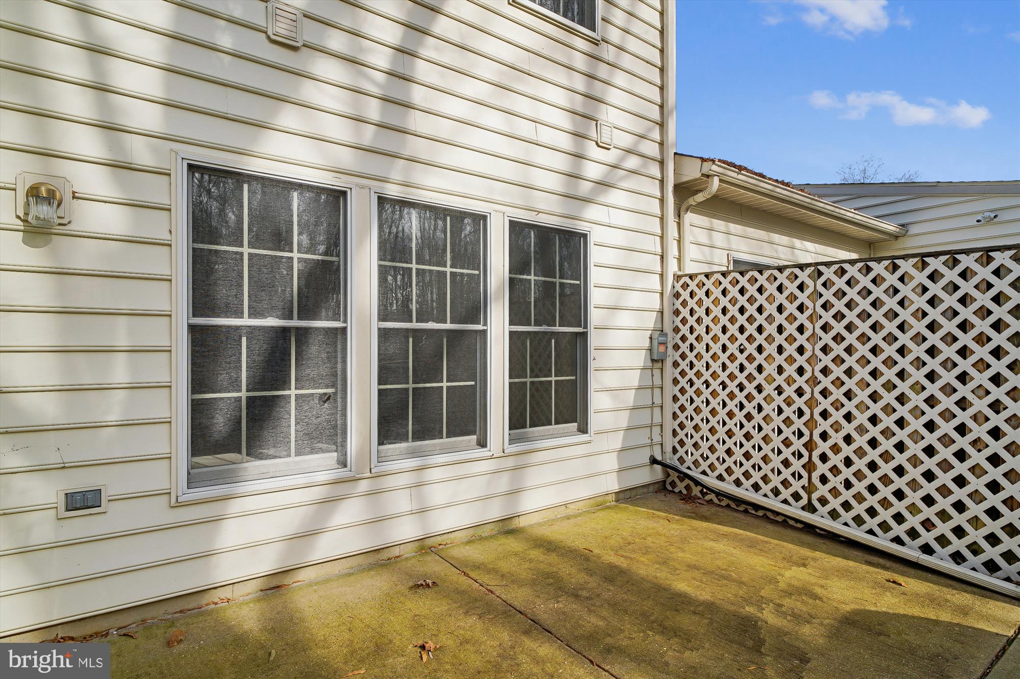 SOUTH RIVER COLONY - Residential