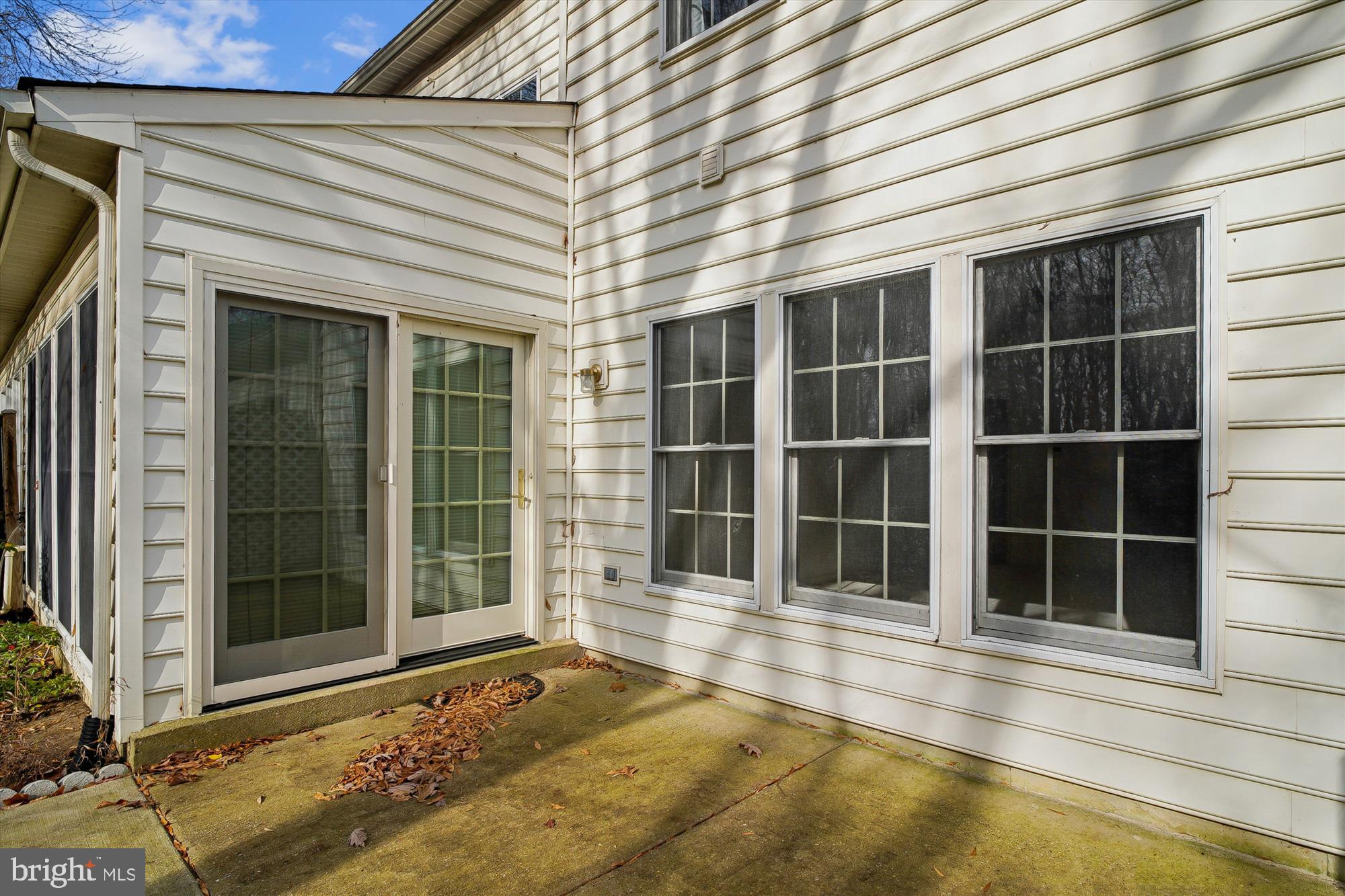 SOUTH RIVER COLONY - Residential