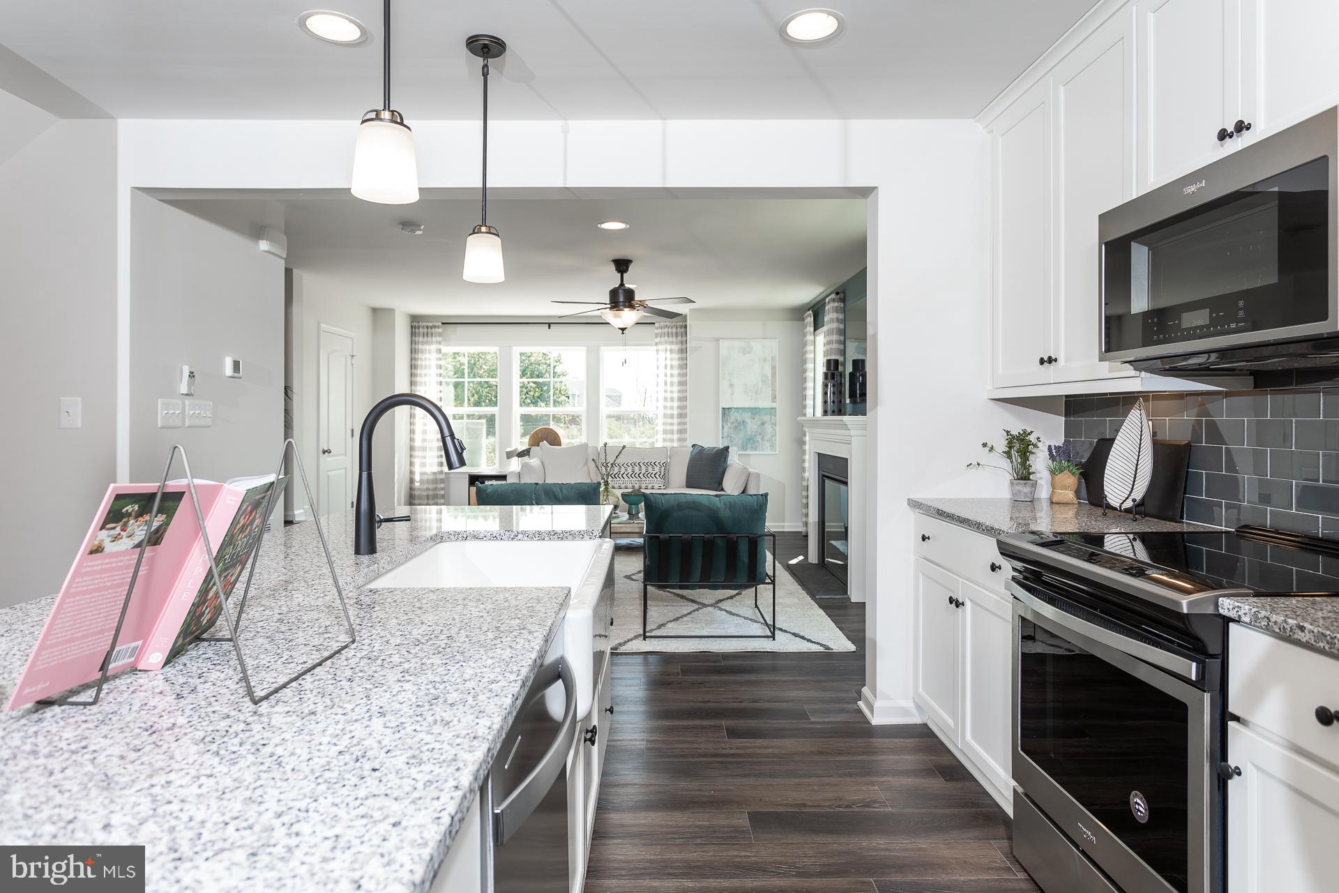 KING'S CROSSING - Residential