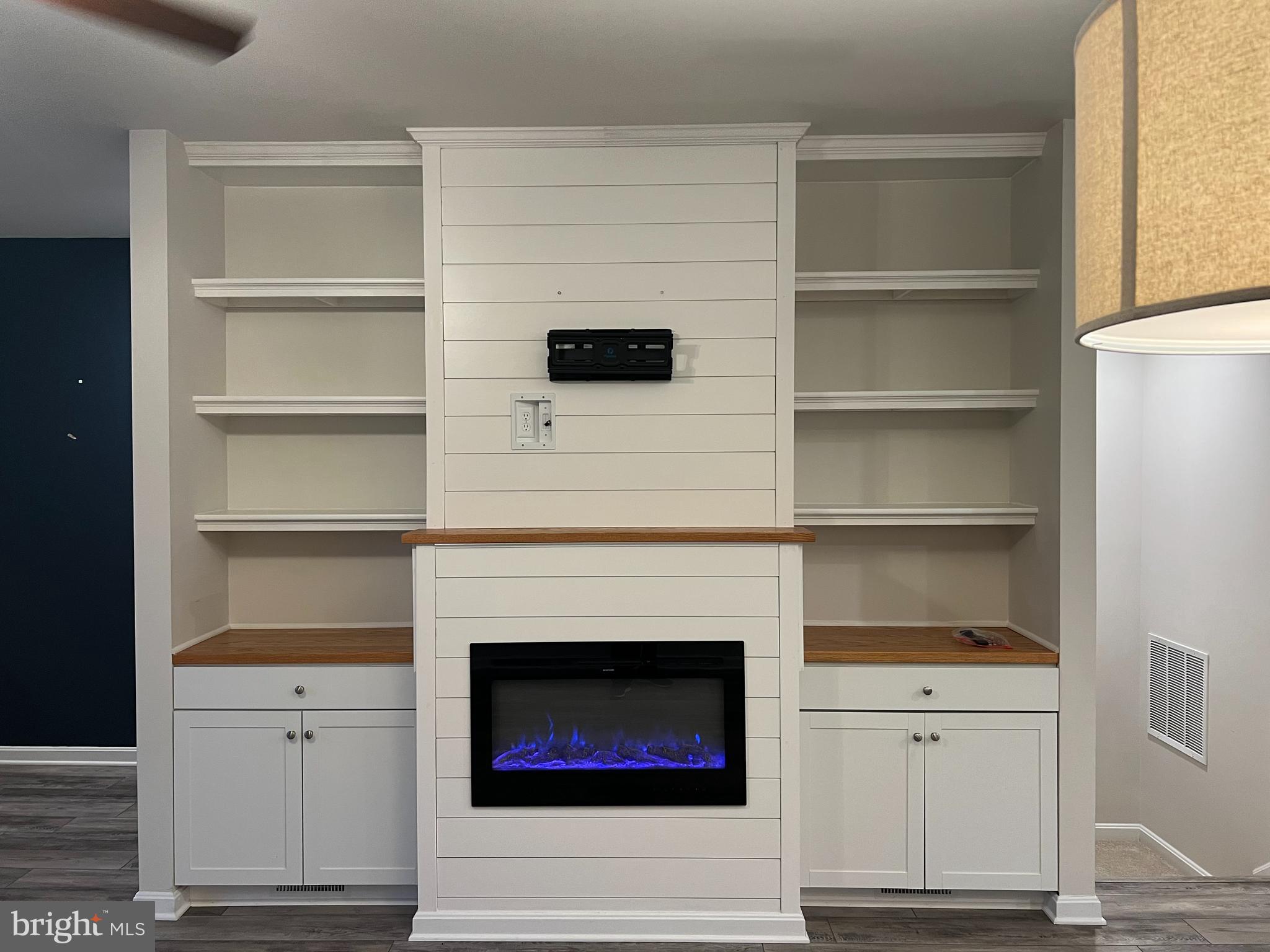 BERKELEY RIDGE - Residential Lease