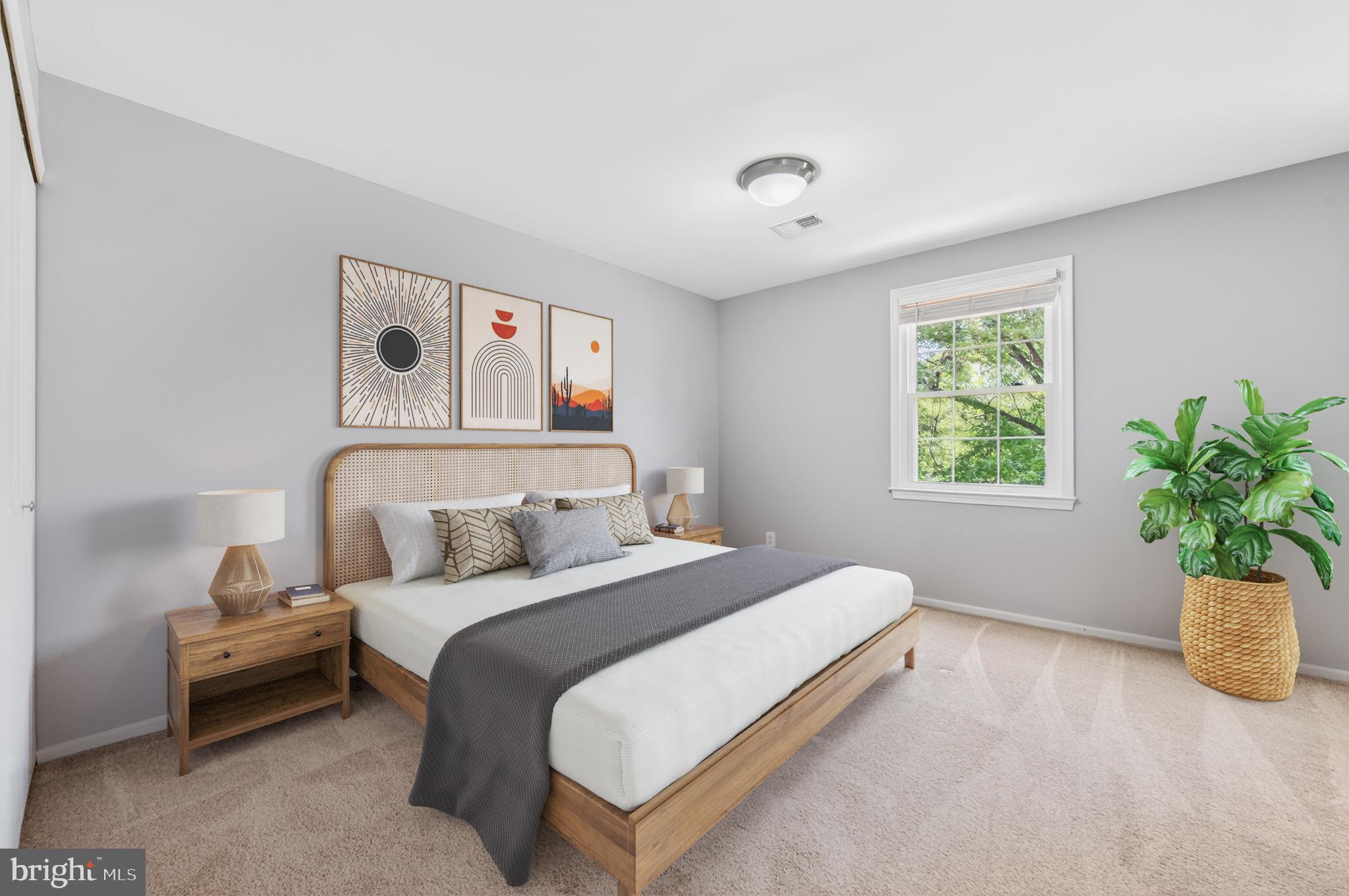 LAKE BRADDOCK - Residential