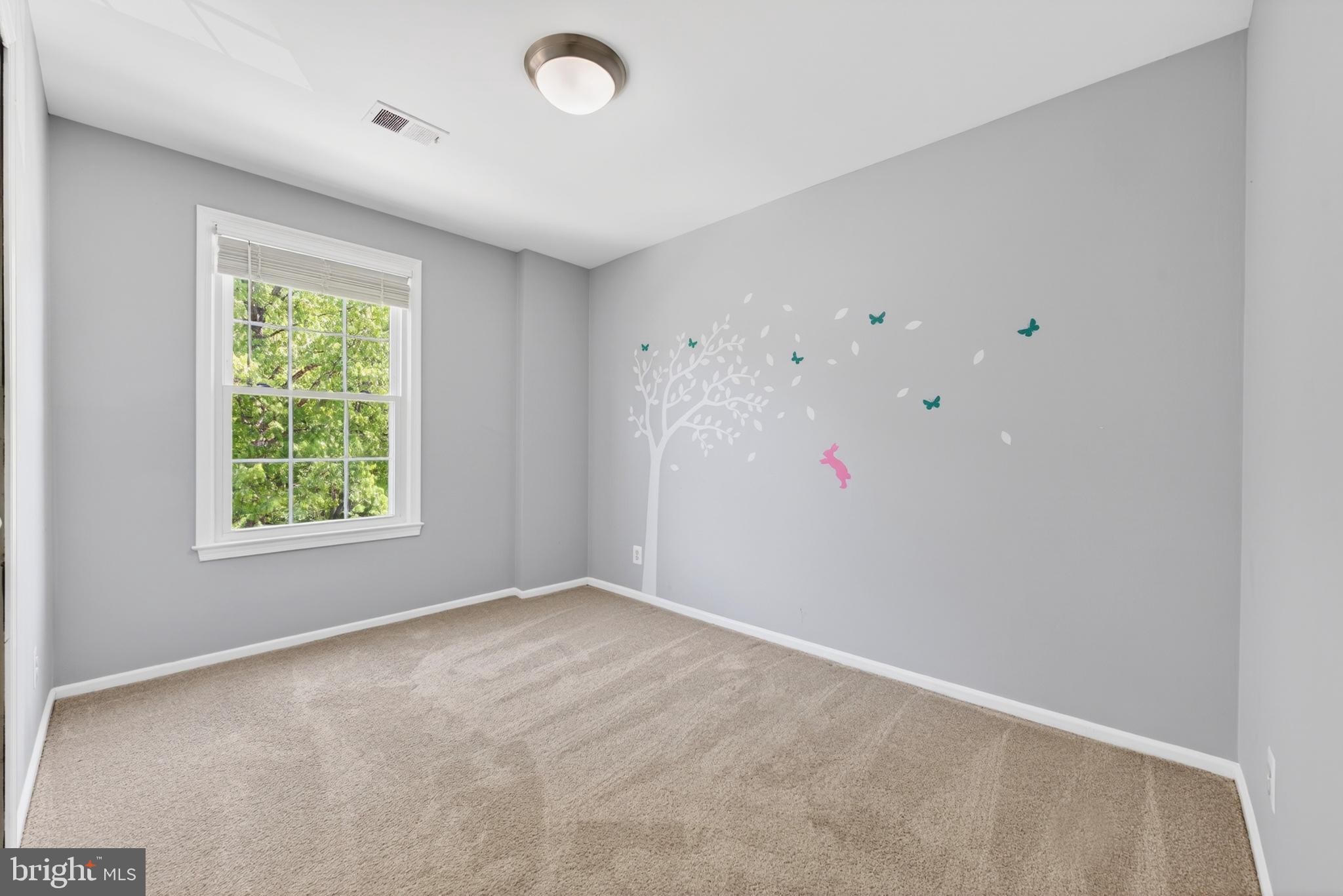 LAKE BRADDOCK - Residential