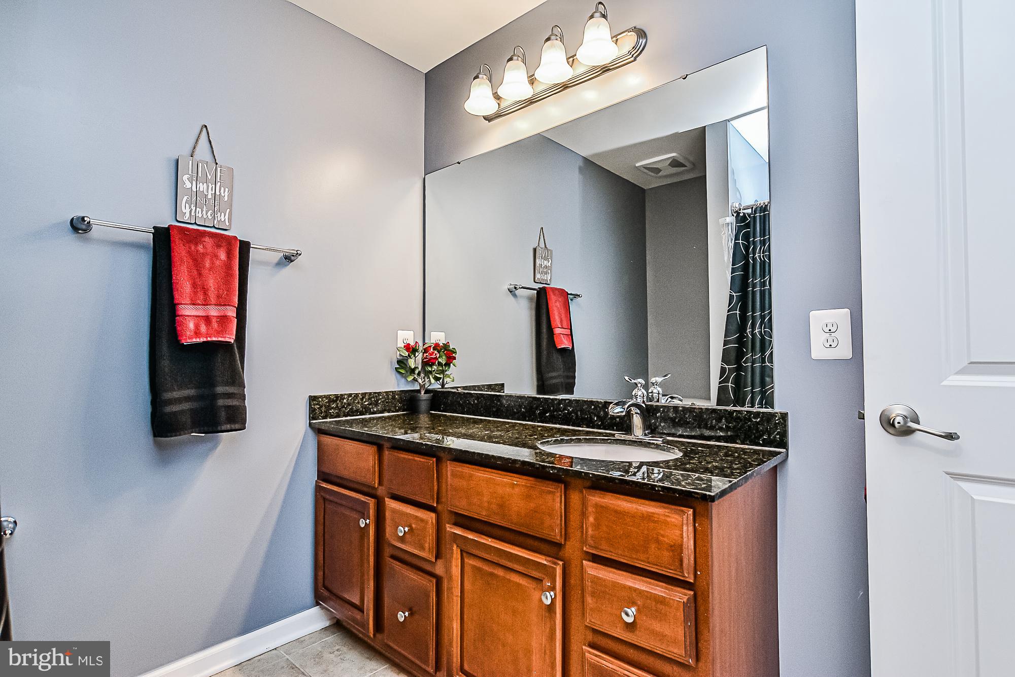 SEVEN HILLS - Residential