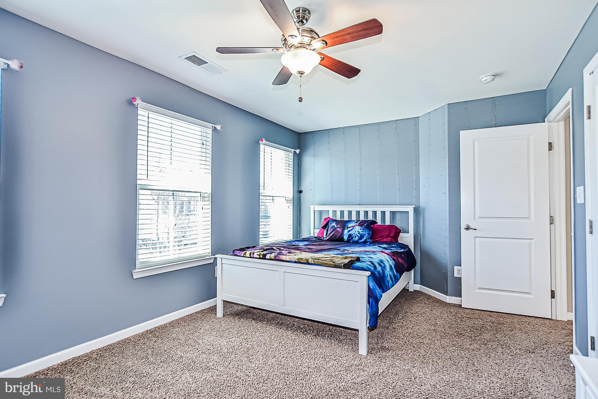 SEVEN HILLS - Residential