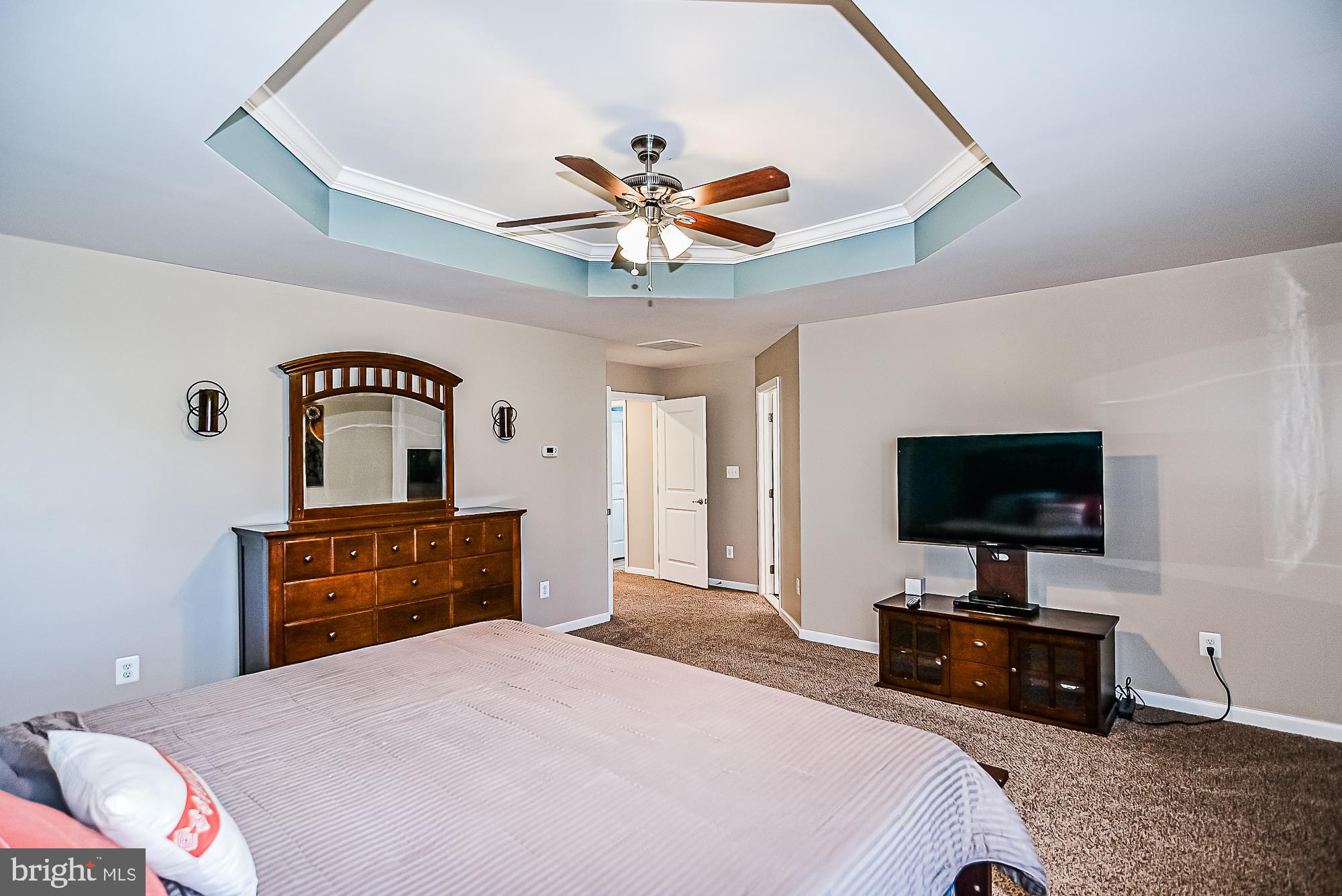 SEVEN HILLS - Residential