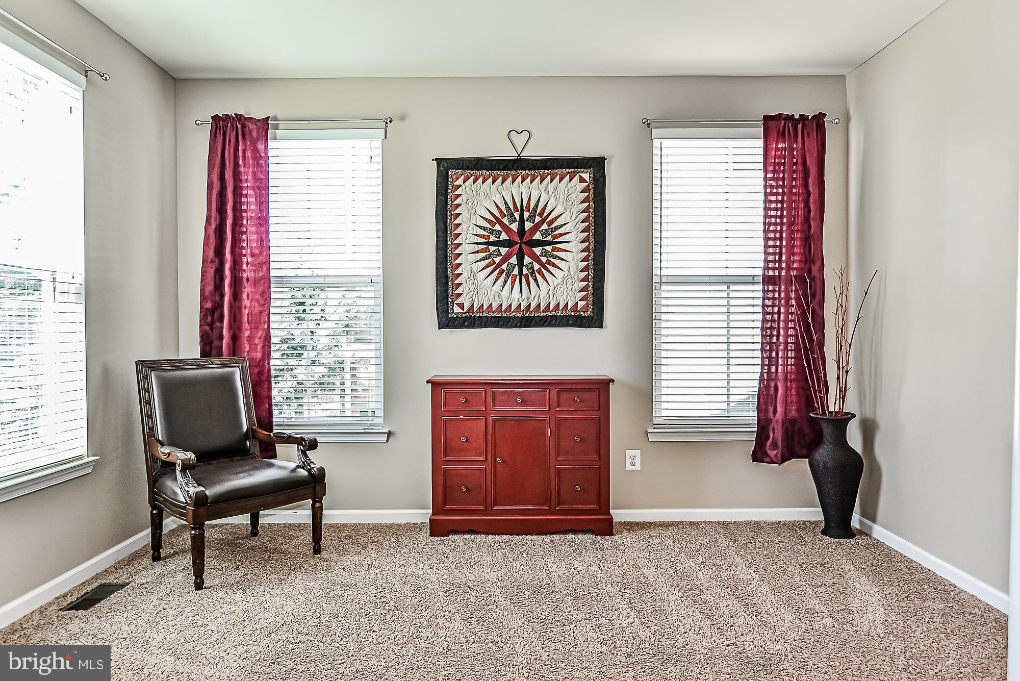 SEVEN HILLS - Residential