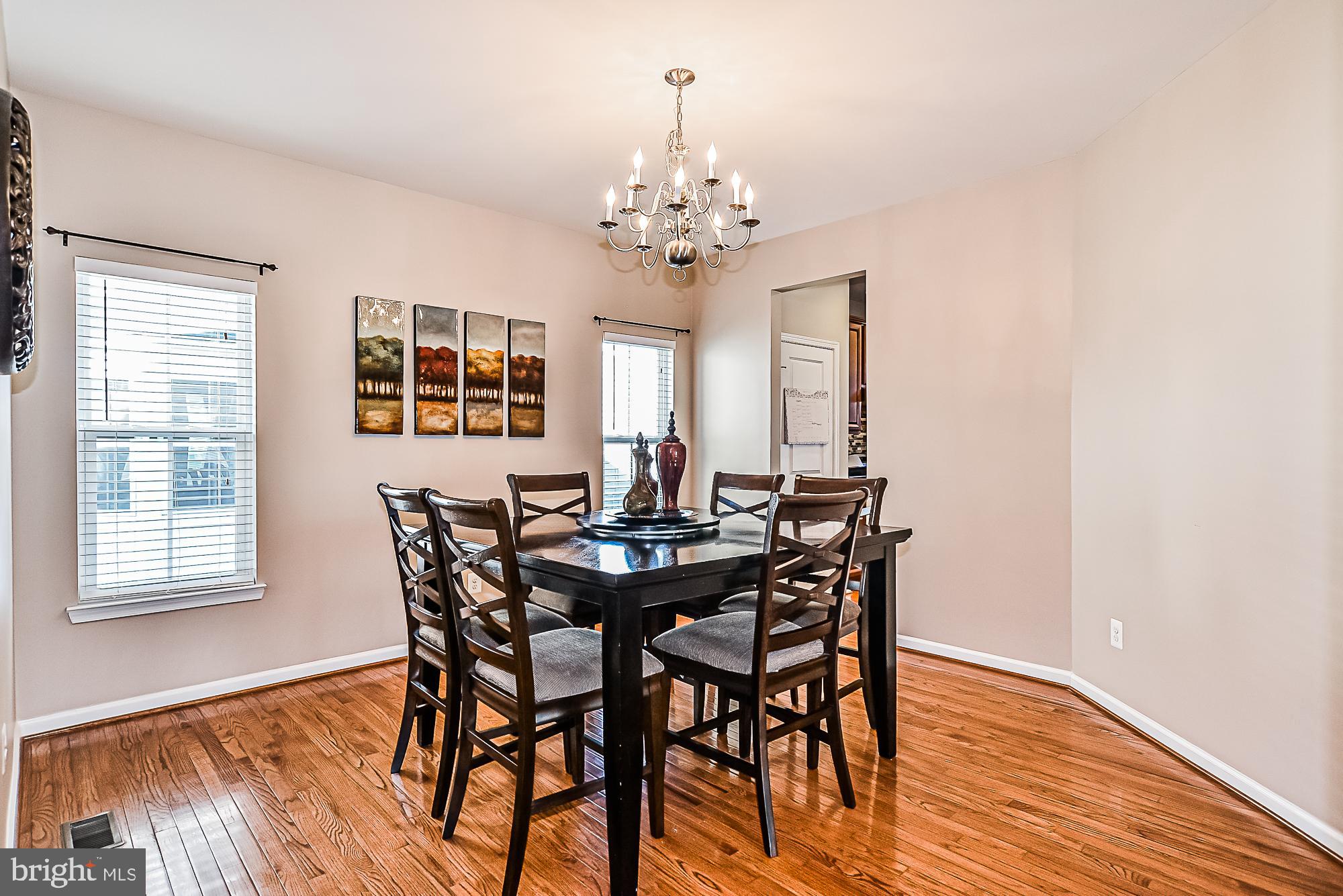 SEVEN HILLS - Residential