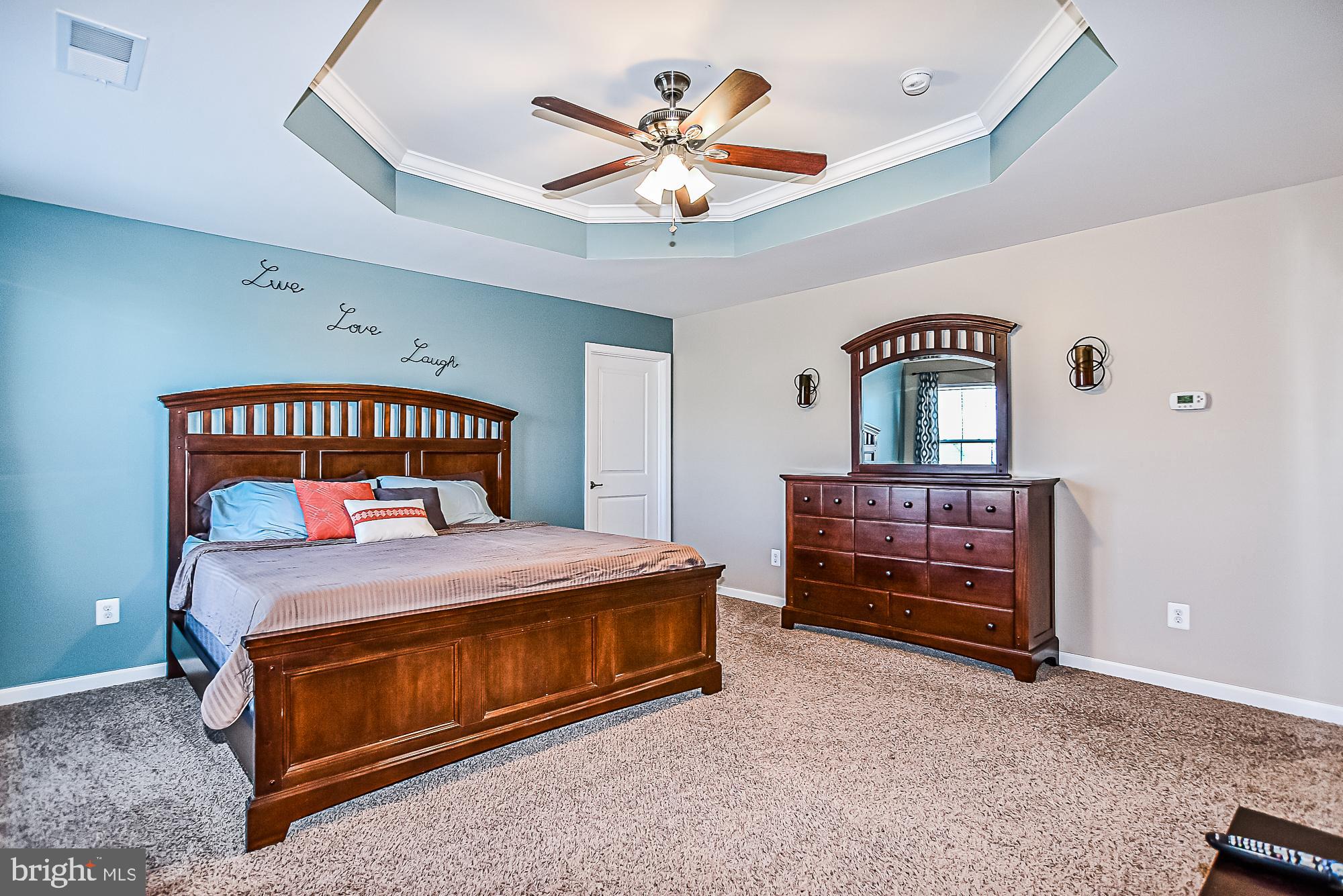 SEVEN HILLS - Residential