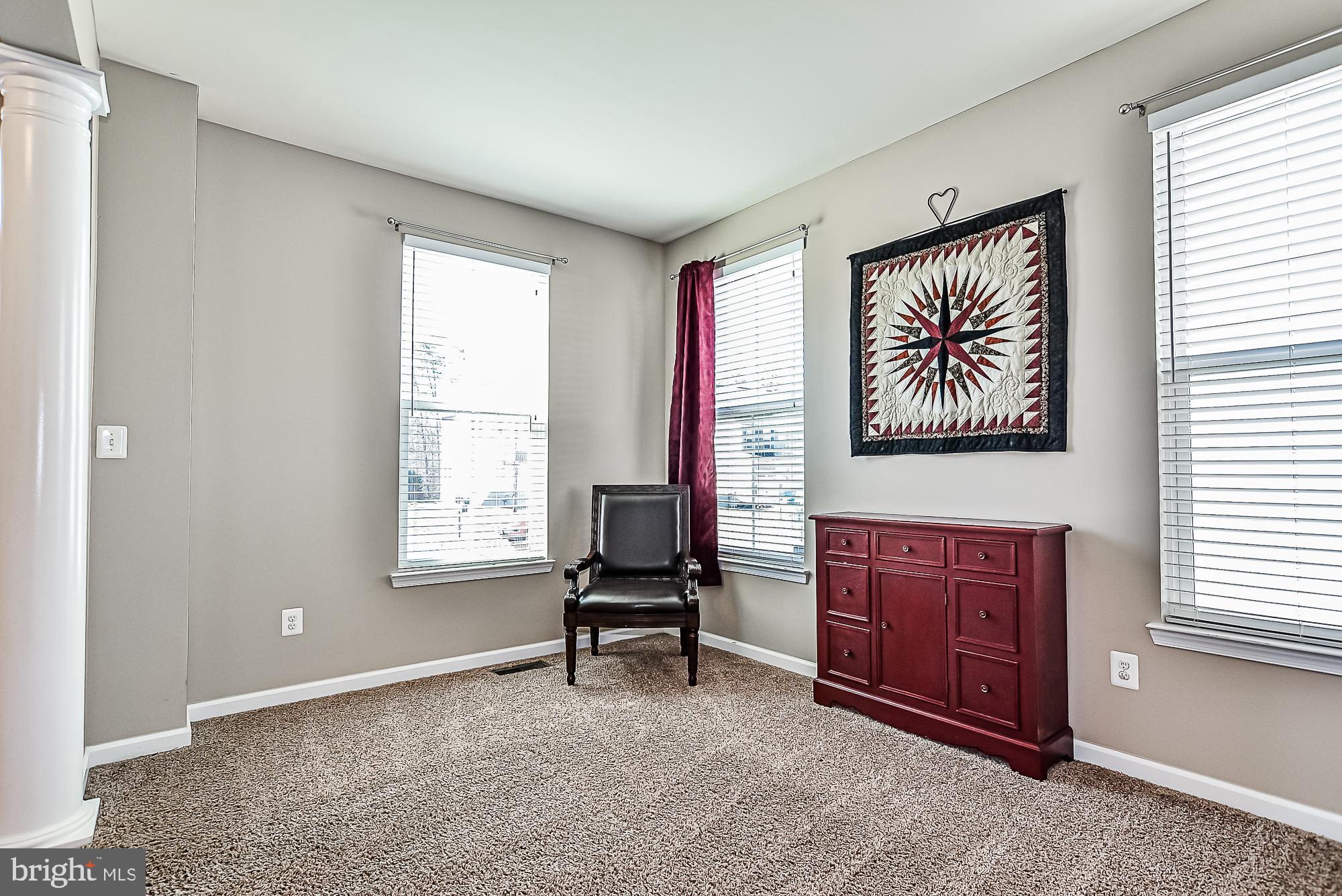 SEVEN HILLS - Residential