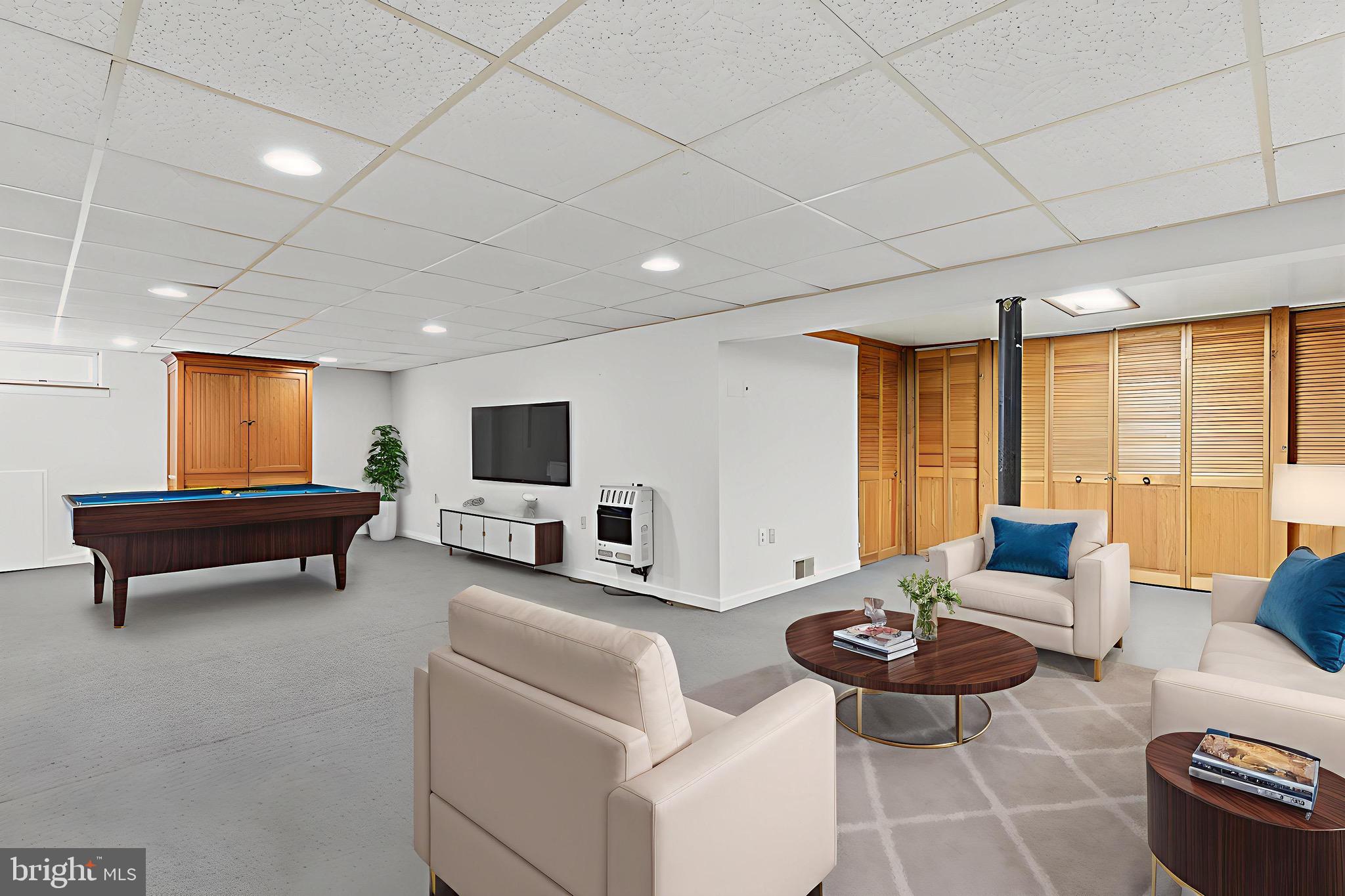 WILLOW WOODS - Residential