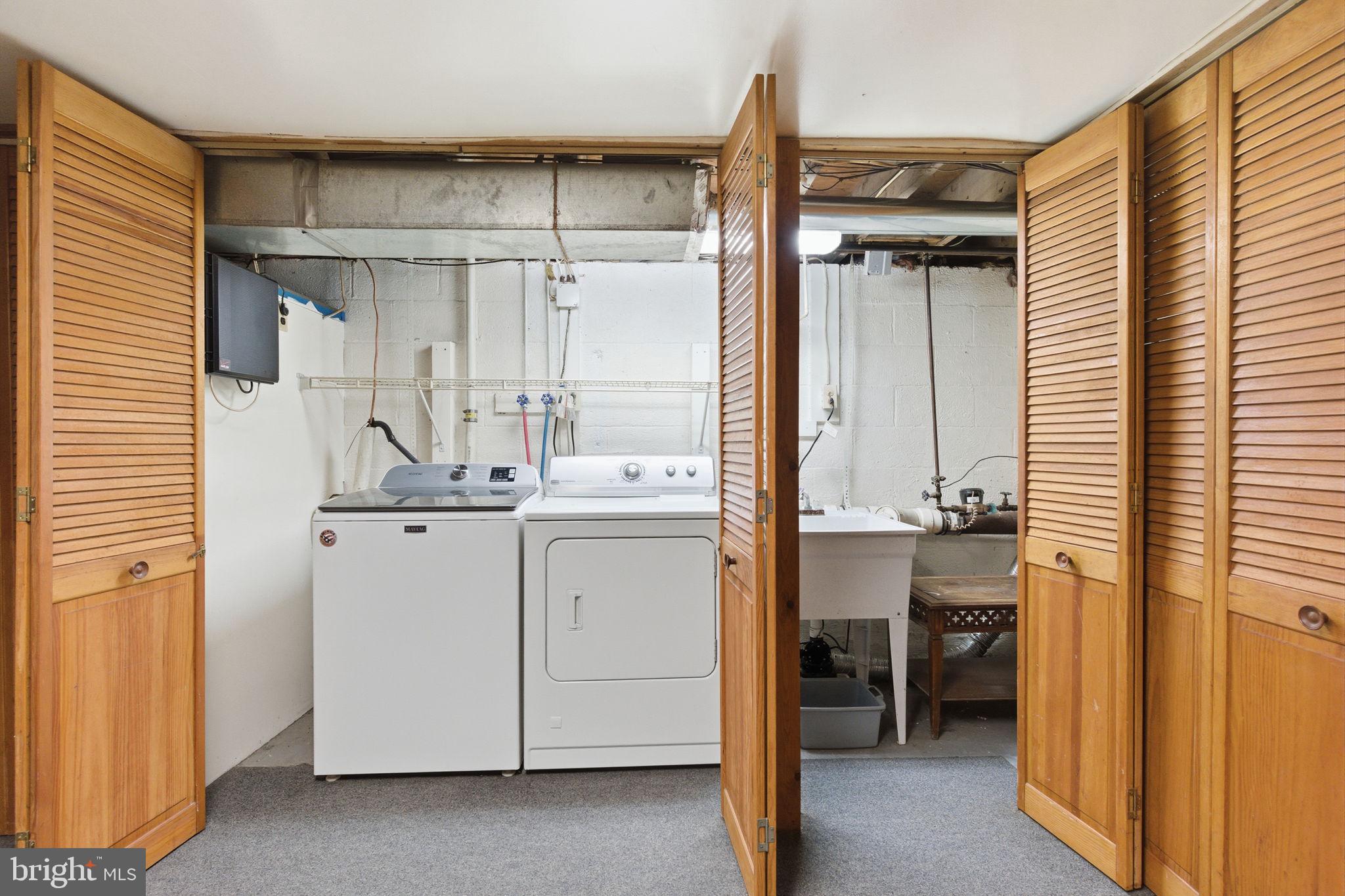 WILLOW WOODS - Residential