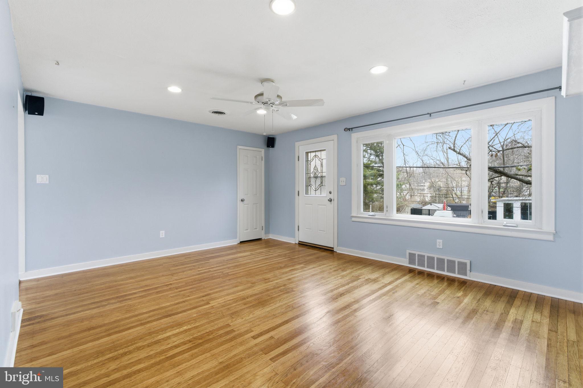 WILLOW WOODS - Residential