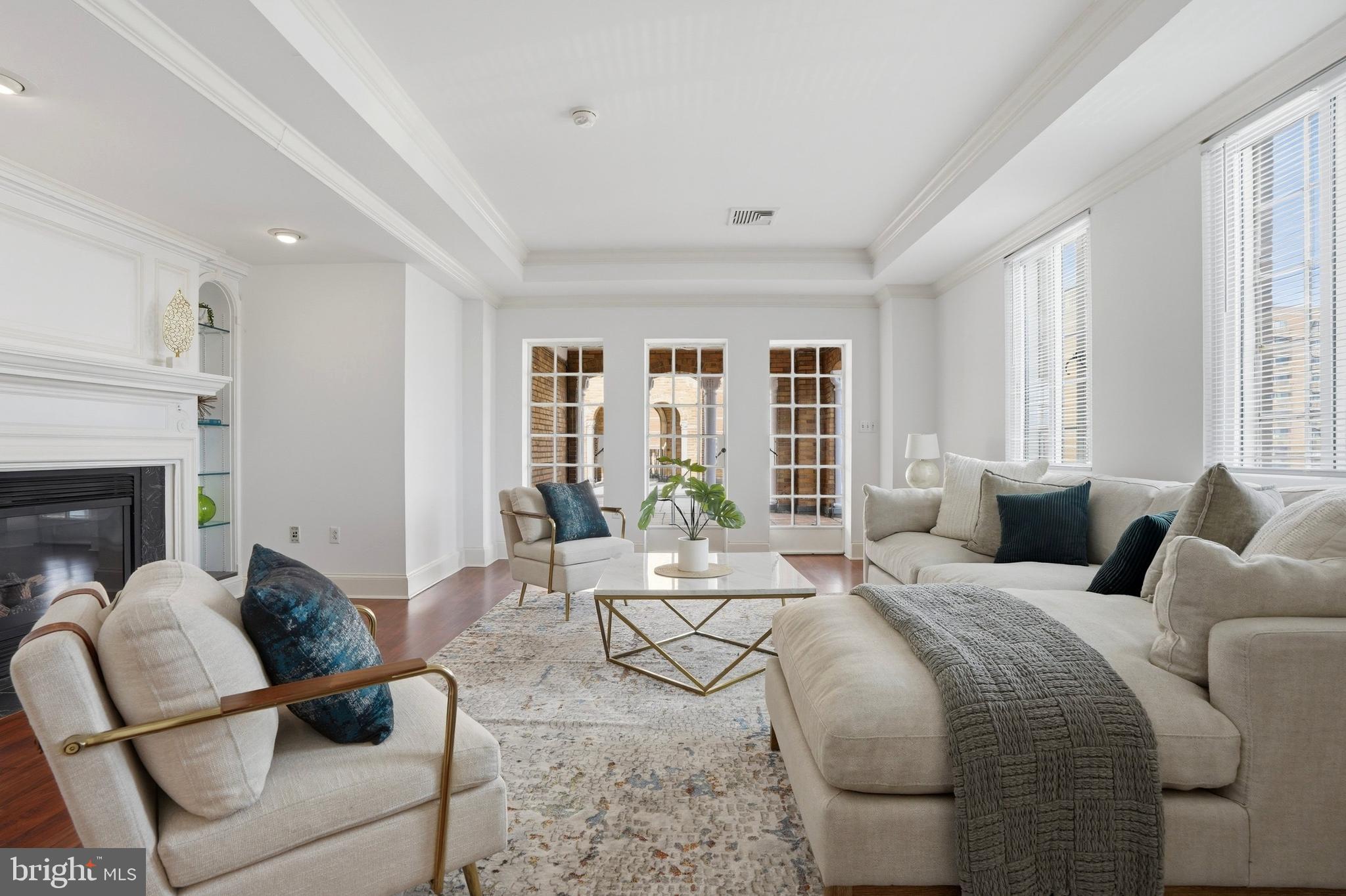 1512 SPRUCE STREET 14 PH-2702
