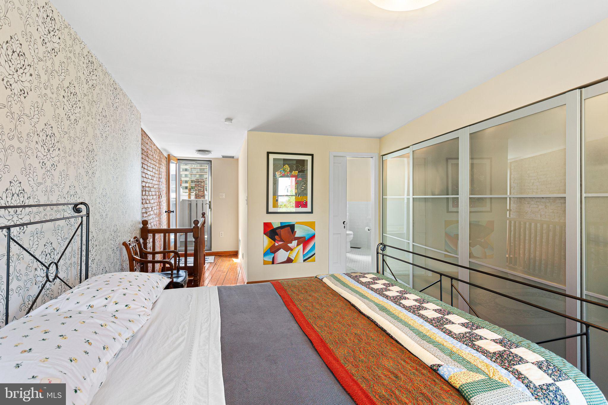 FAIRMOUNT - Residential