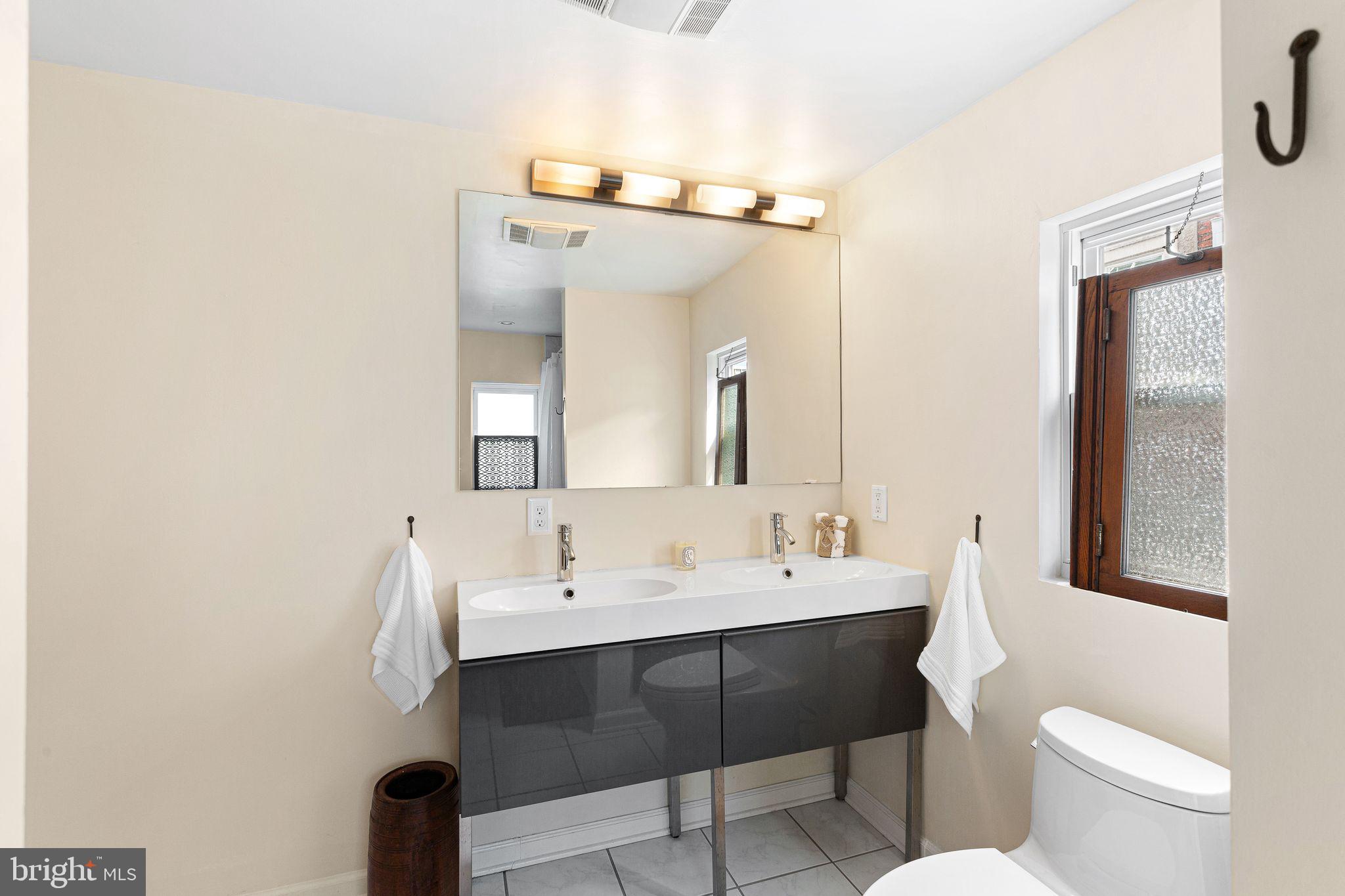 FAIRMOUNT - Residential
