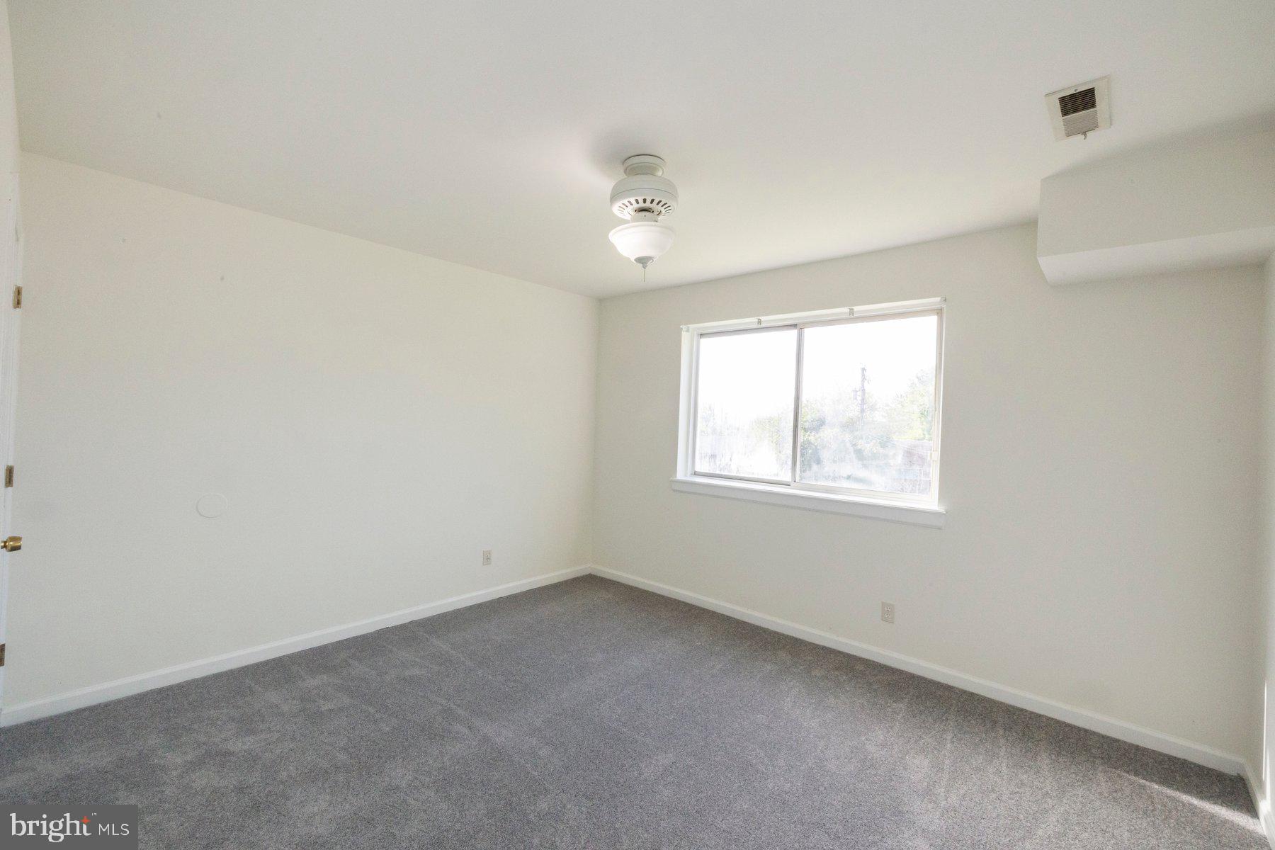 MARKHAM VIEW - Residential