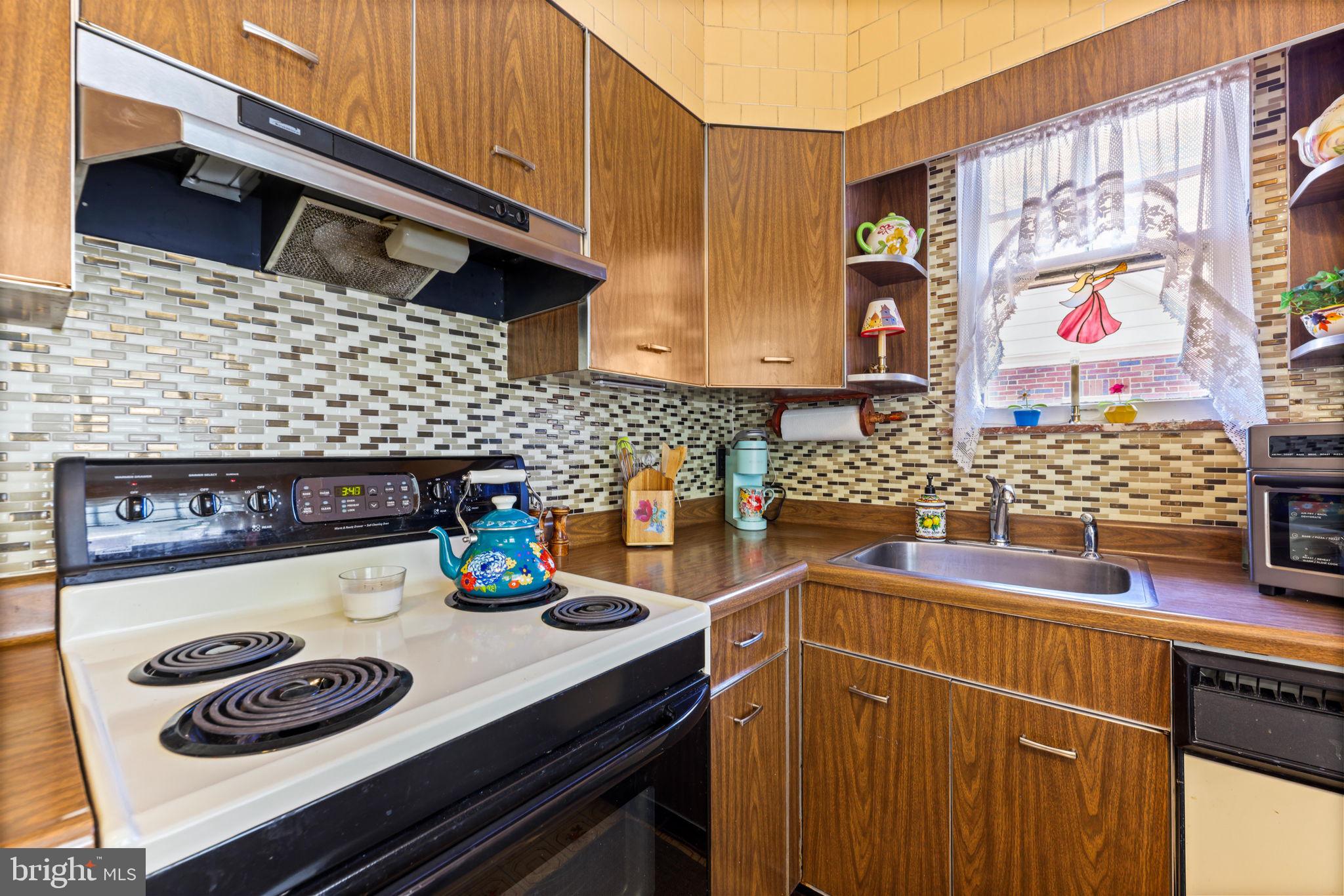 MAYFIELD - Residential