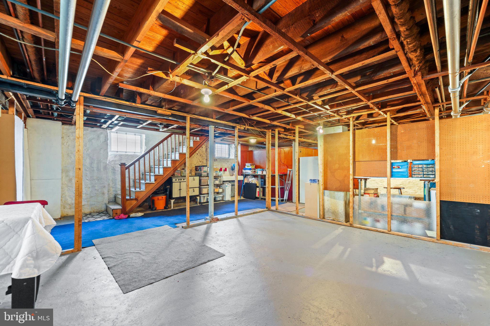 MAYFIELD - Residential