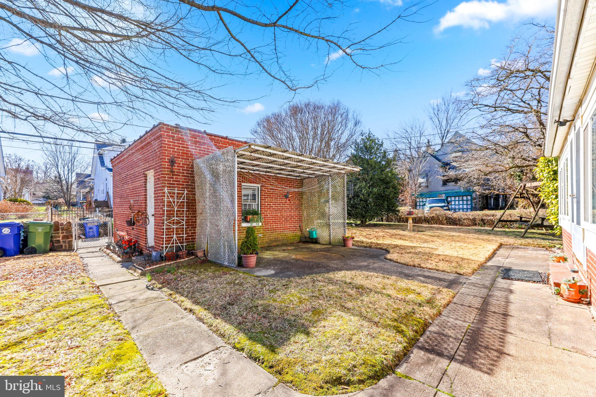 MAYFIELD - Residential