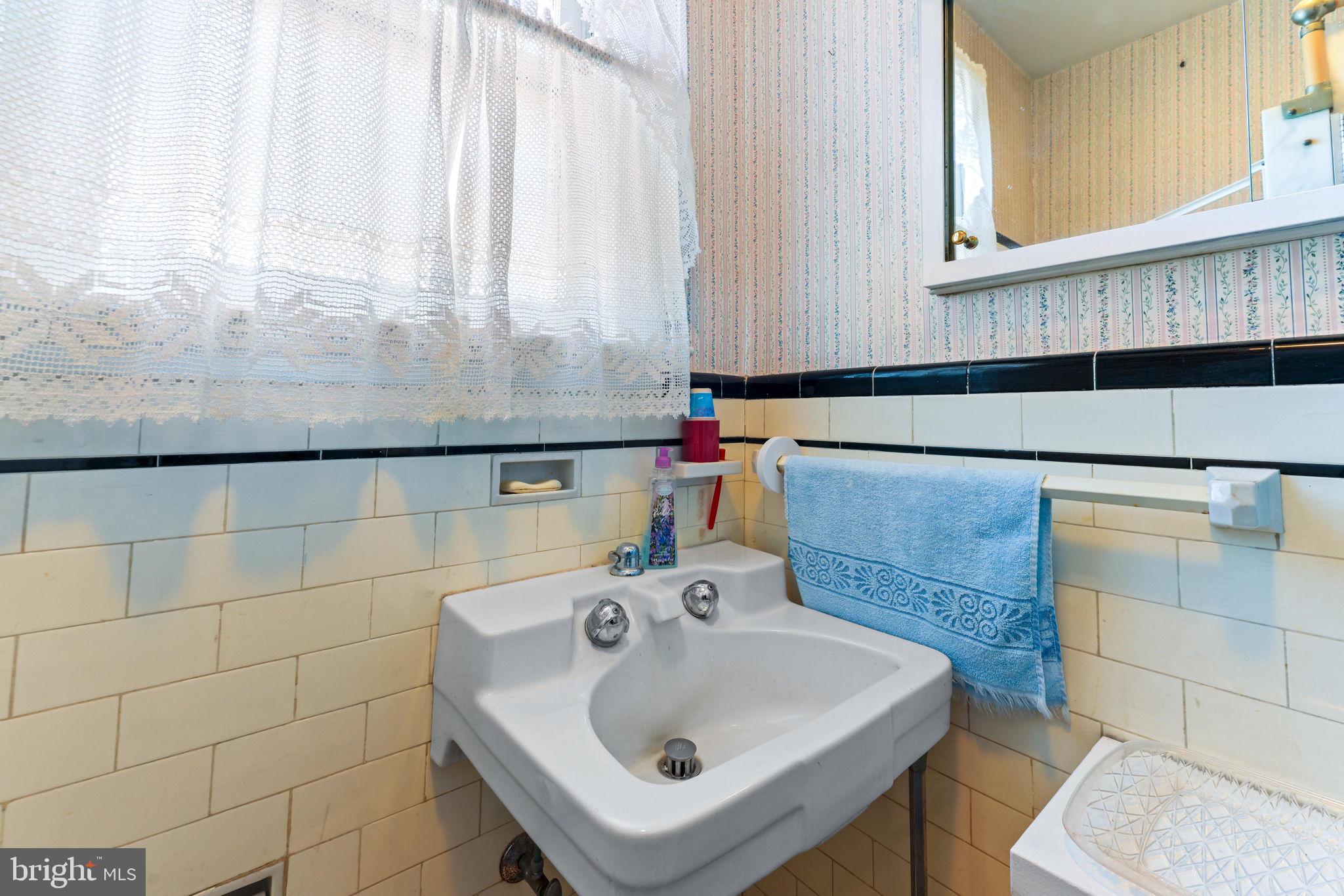 MAYFIELD - Residential