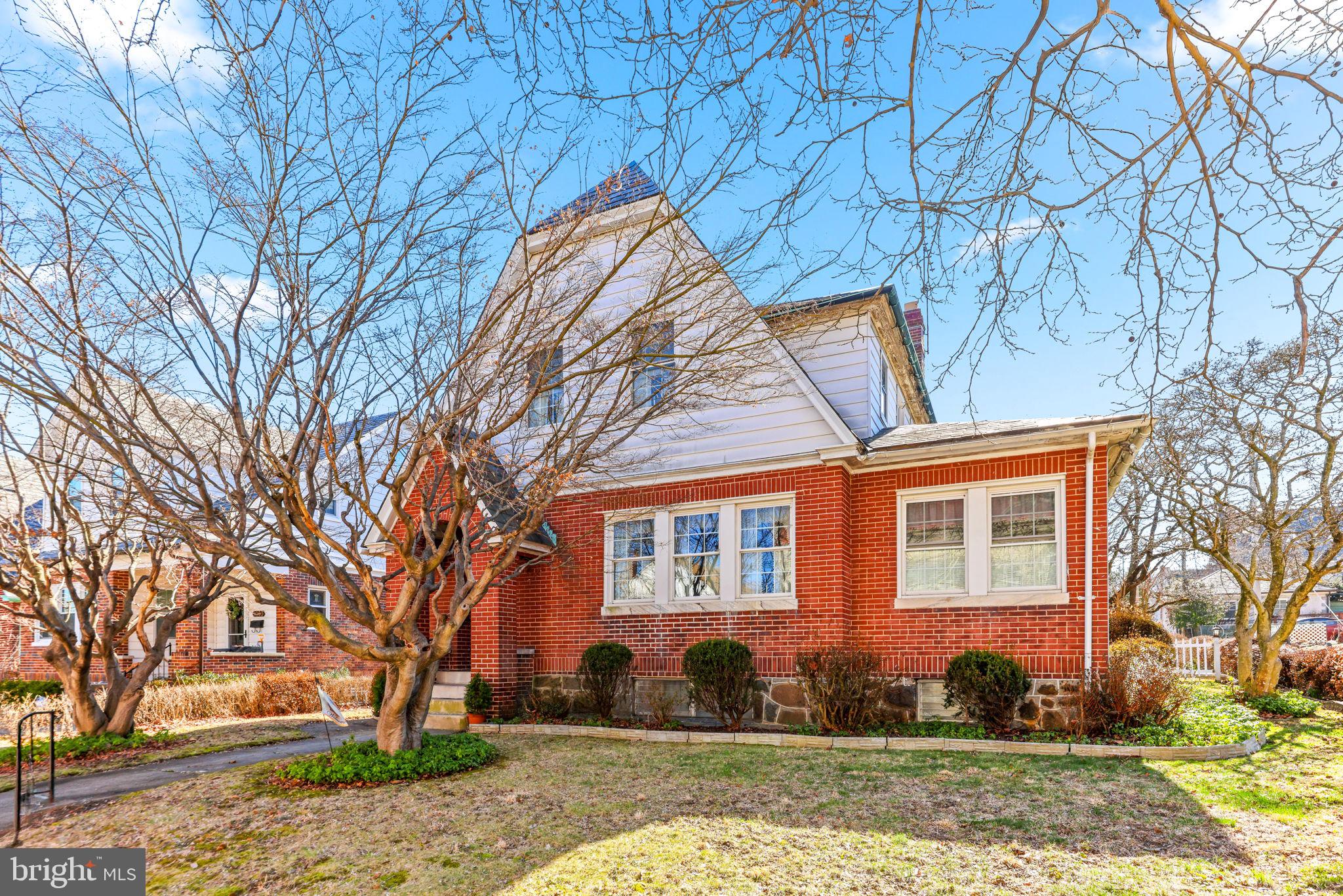 MAYFIELD - Residential