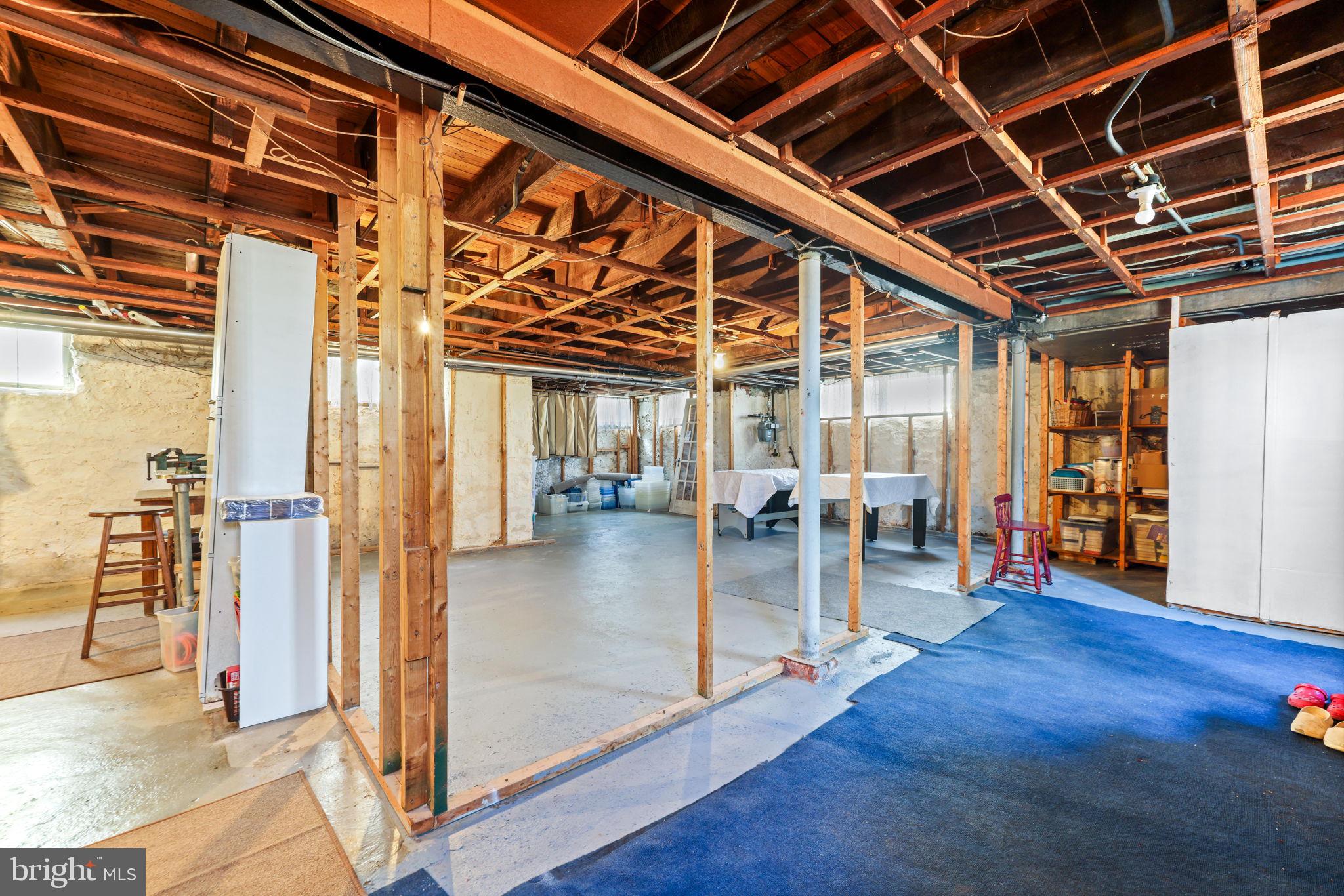 MAYFIELD - Residential