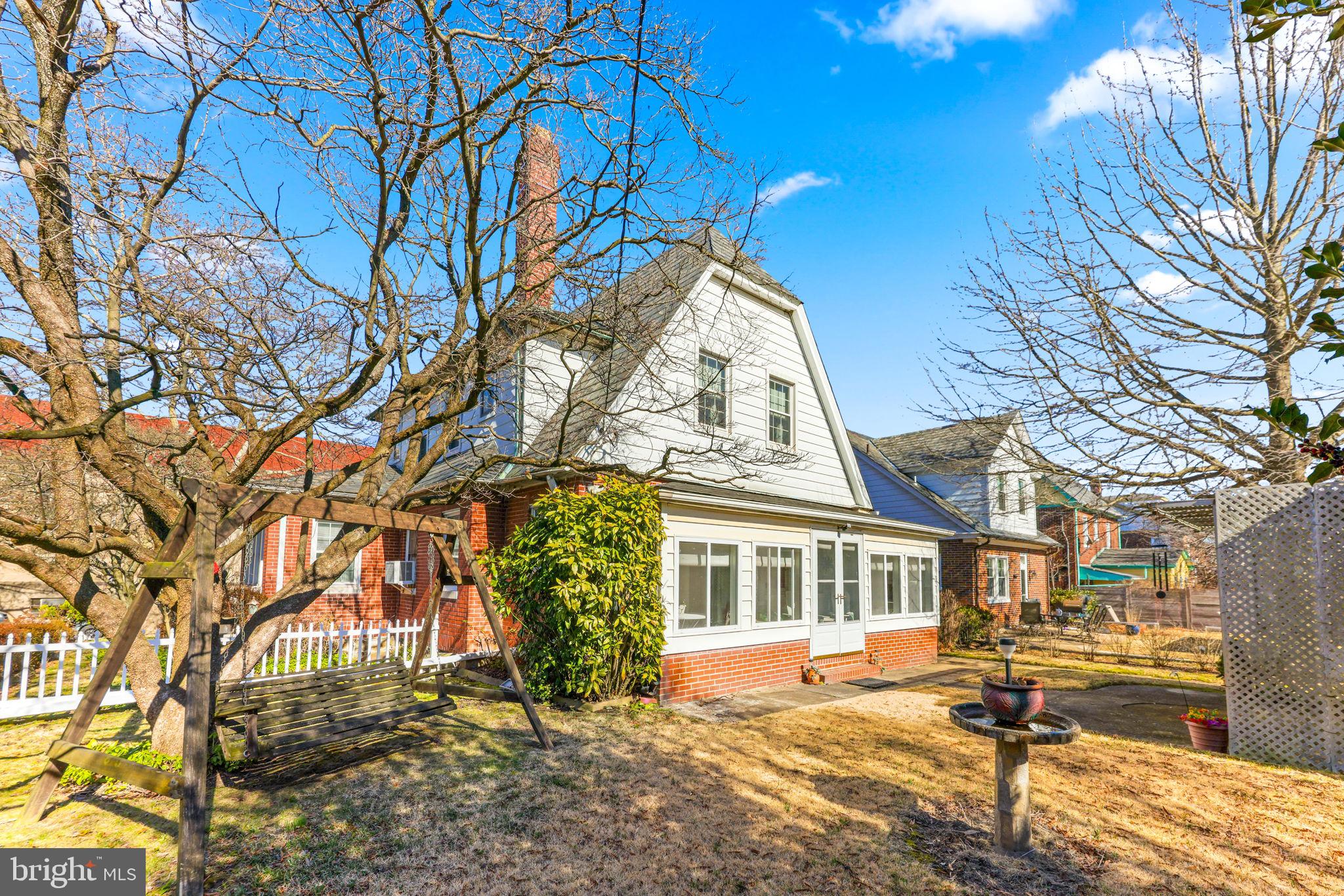 MAYFIELD - Residential