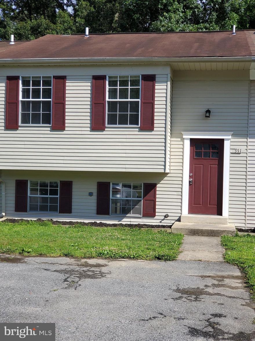 Beautiful 3bd 1.5ba 2 level Town home.Updated kitchen, bat, hardwood flooring, lighting and more. (Section 8 accepted, No cats, 2 year leases required, Credit score of 575 required, $3750 monthly income required).