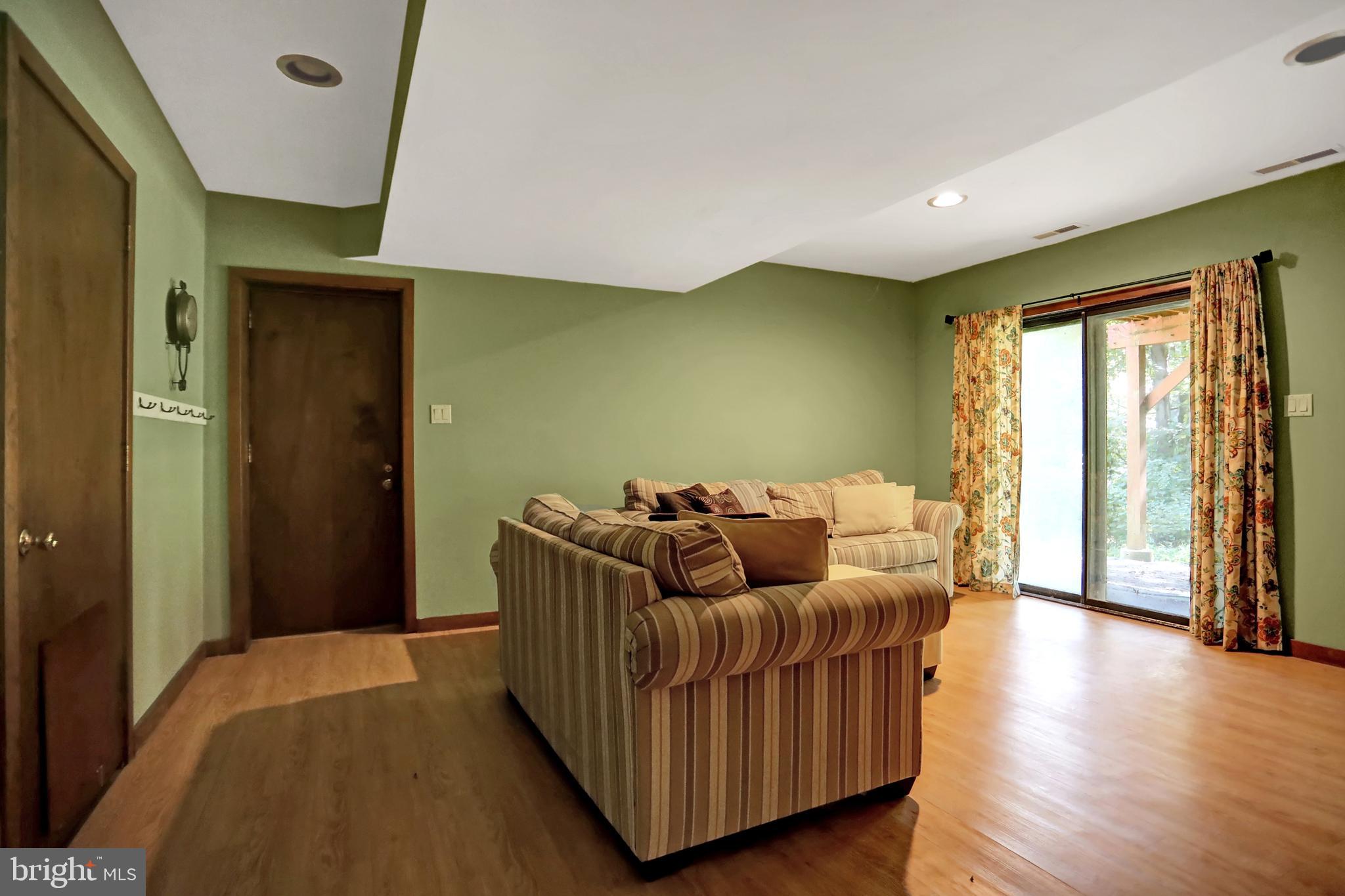 GLEN FARMS - Residential