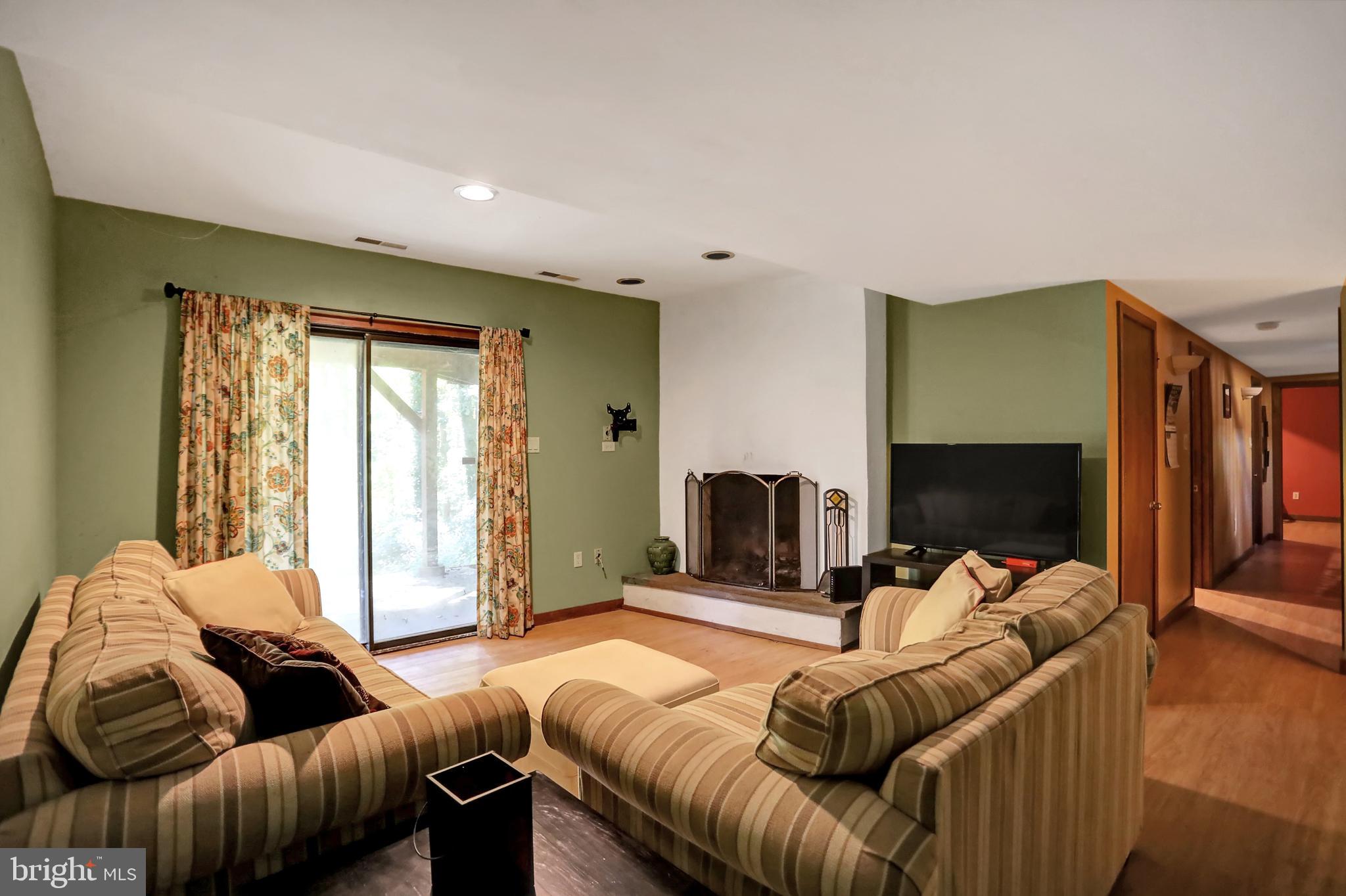 GLEN FARMS - Residential