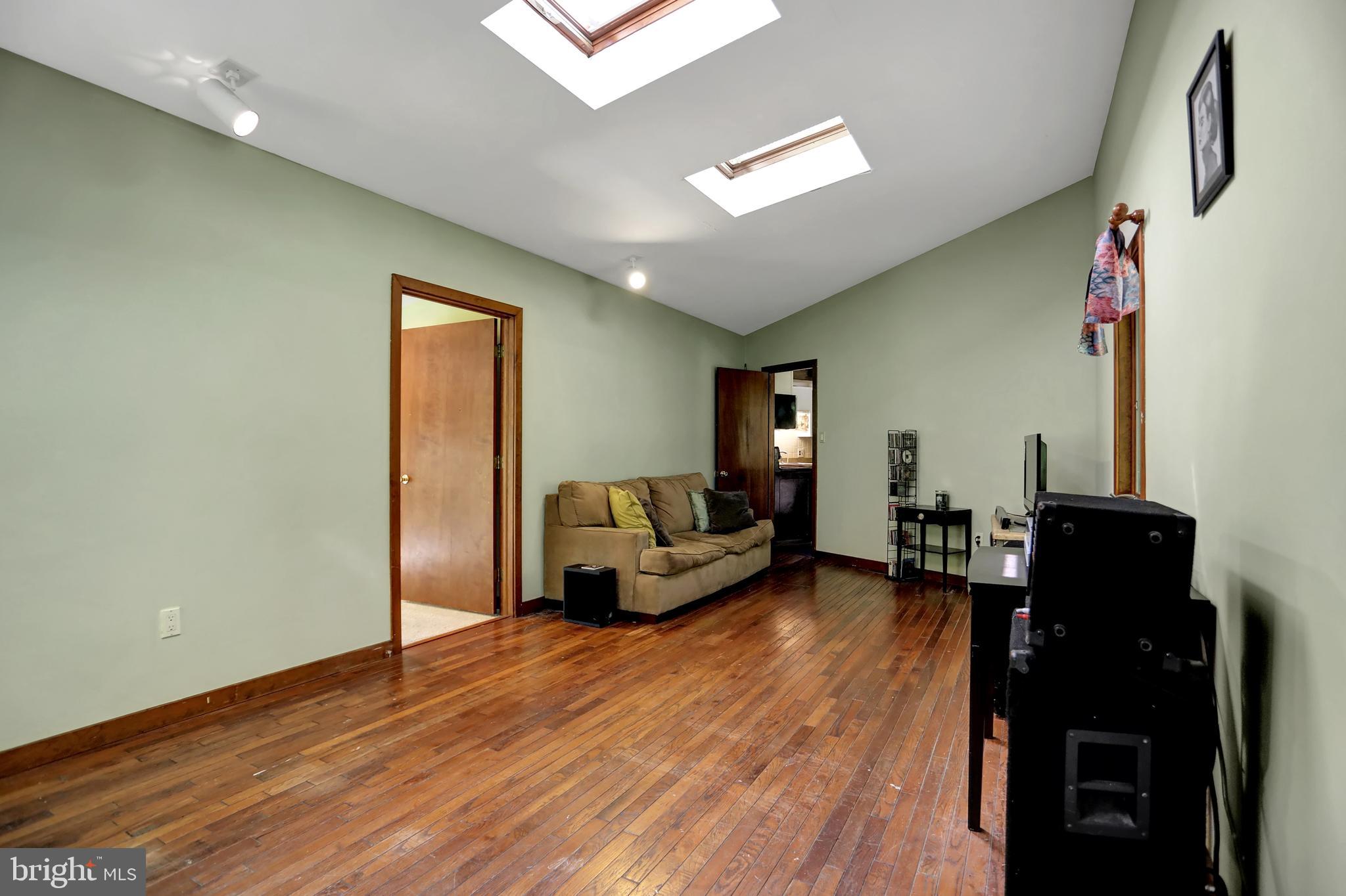 GLEN FARMS - Residential